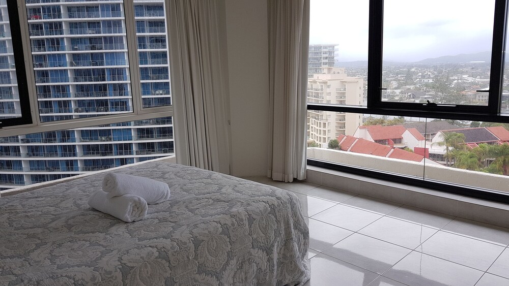 Genesis Holiday Apartments