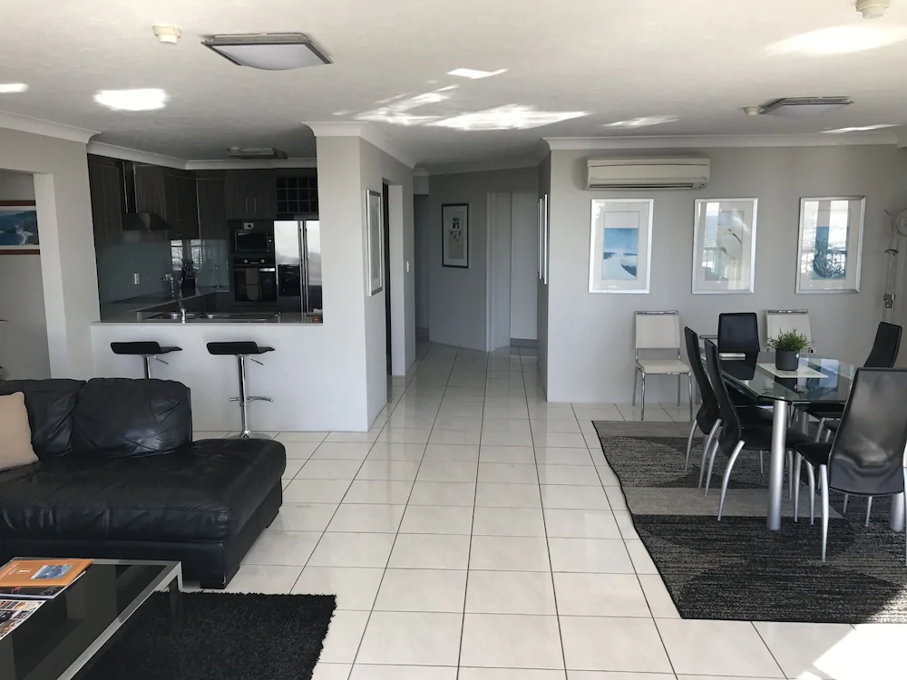 Genesis Holiday Apartments