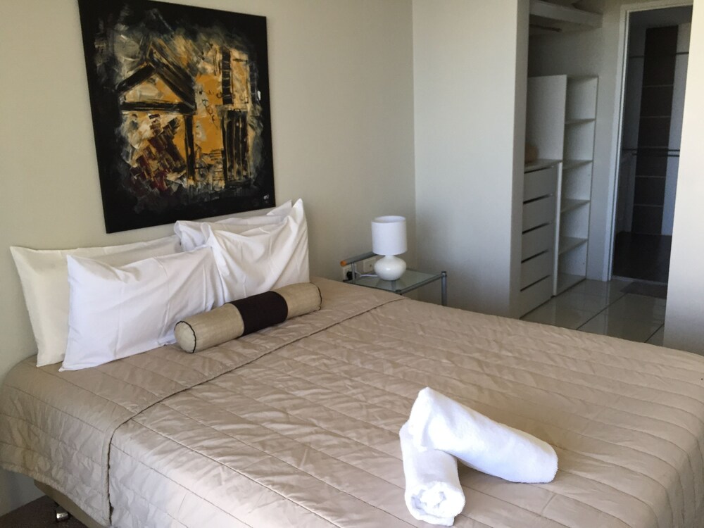 Genesis Holiday Apartments