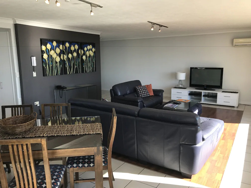 Genesis Holiday Apartments