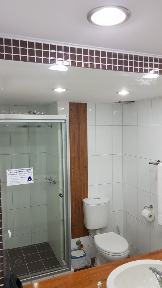 Genesis Holiday Apartments