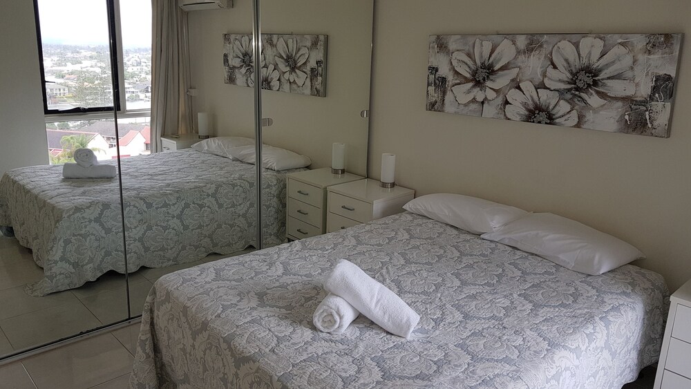 Genesis Holiday Apartments