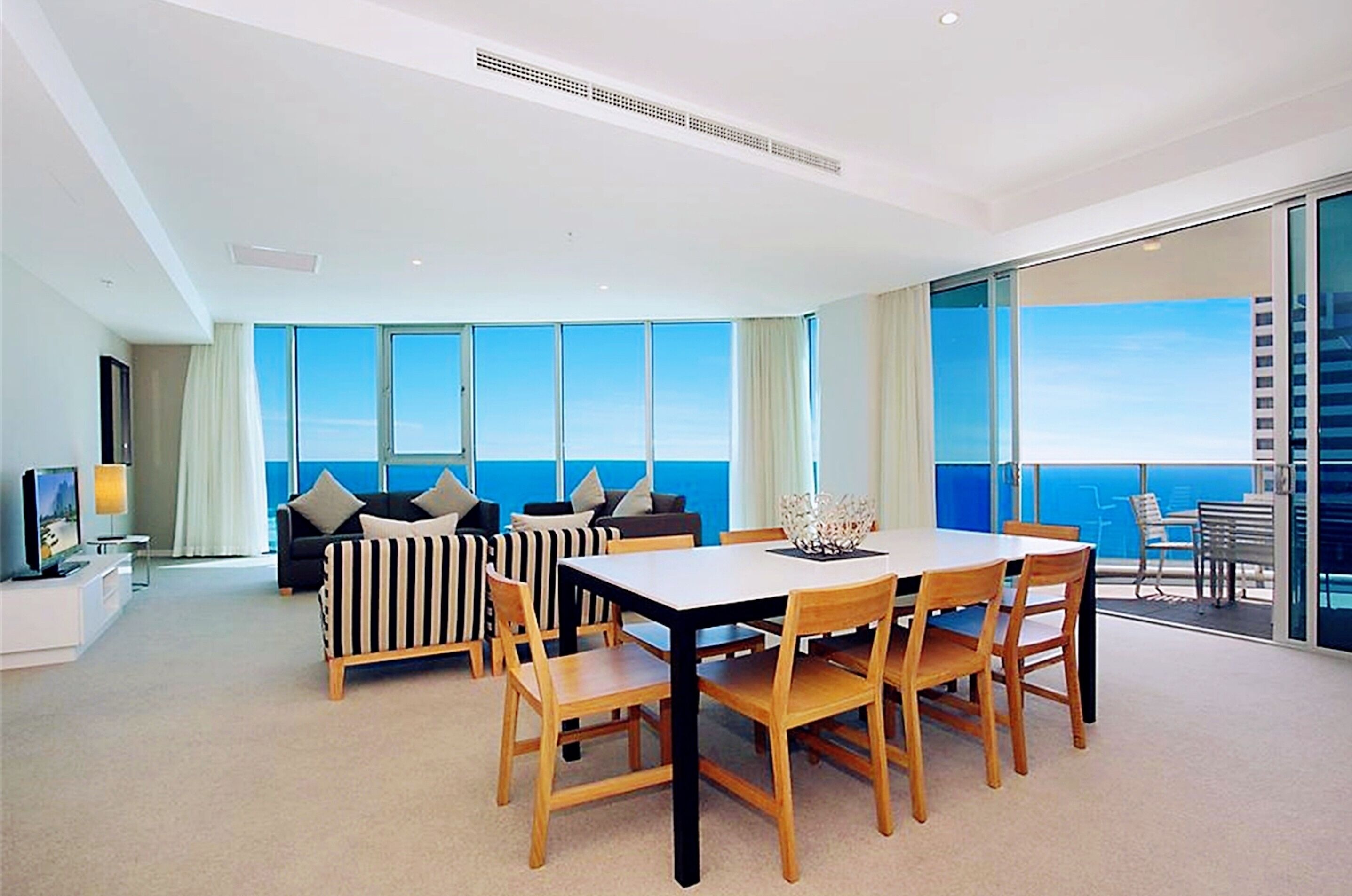 H Residences by Holiday Paradise