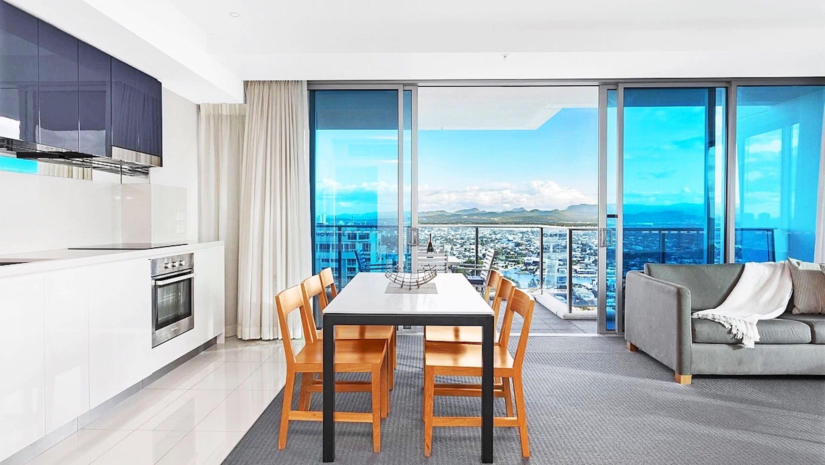 H Residences by Holiday Paradise