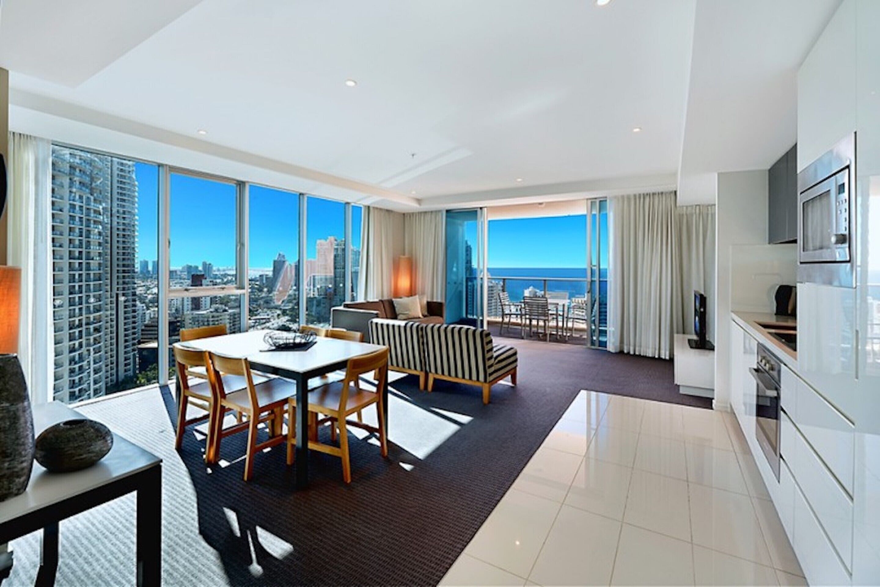 H Residences by Holiday Paradise