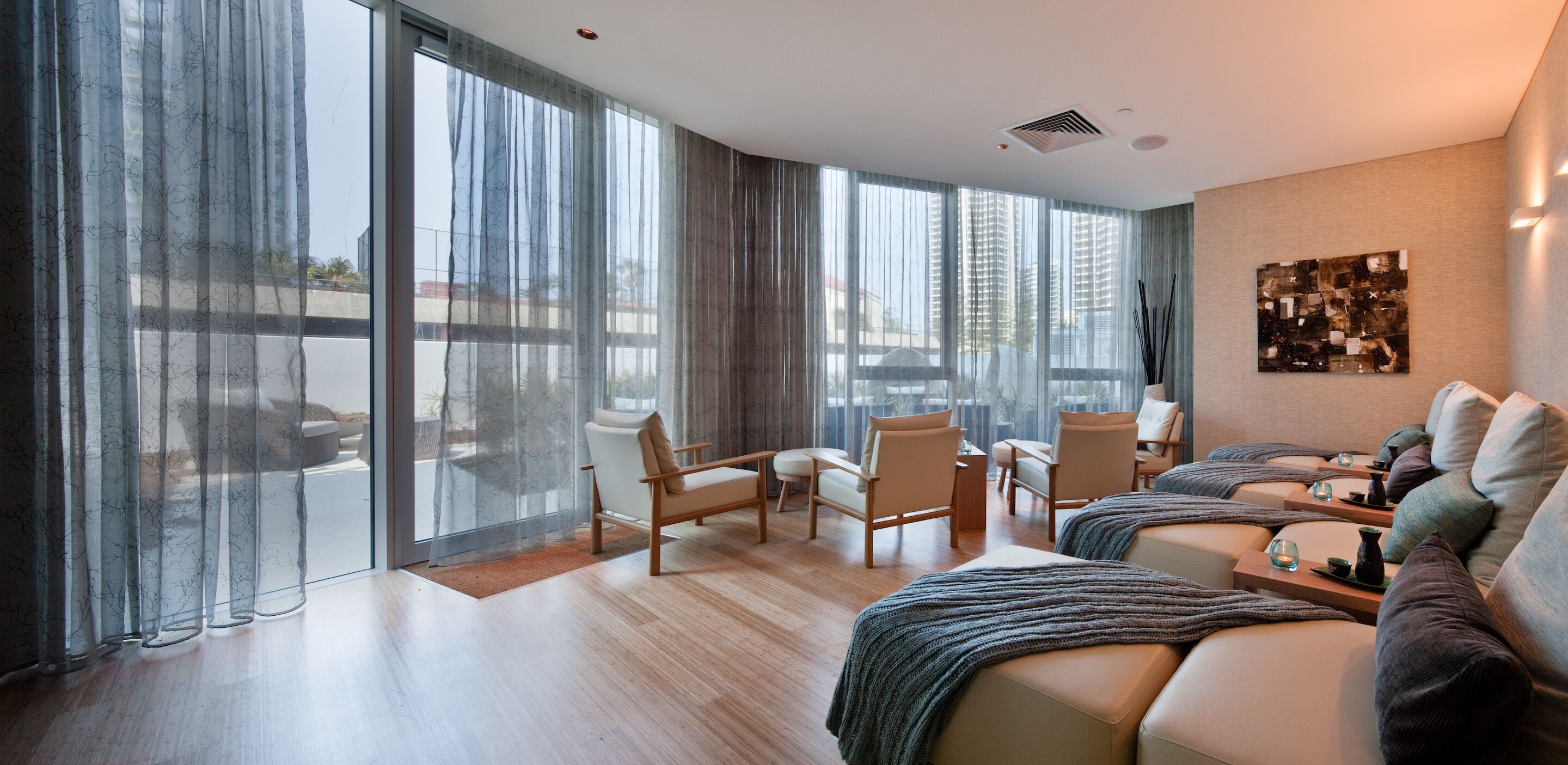 H Residences by Holiday Paradise