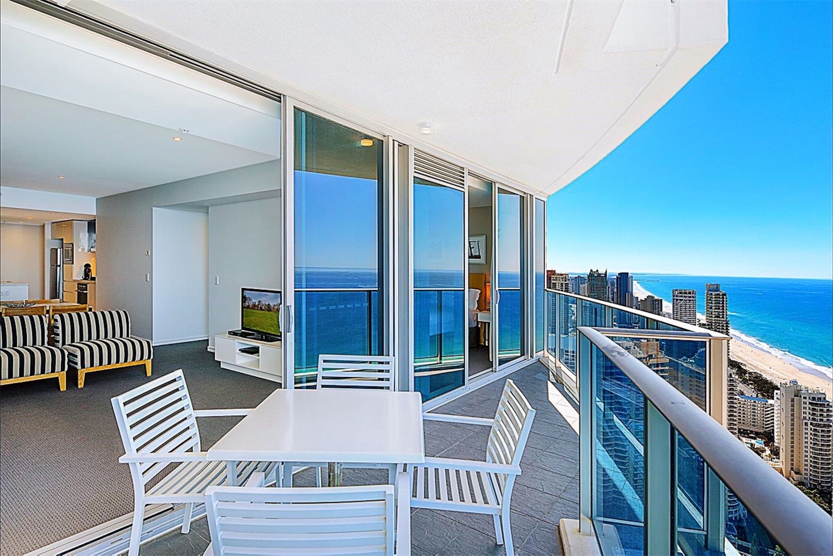 H Residences by Holiday Paradise