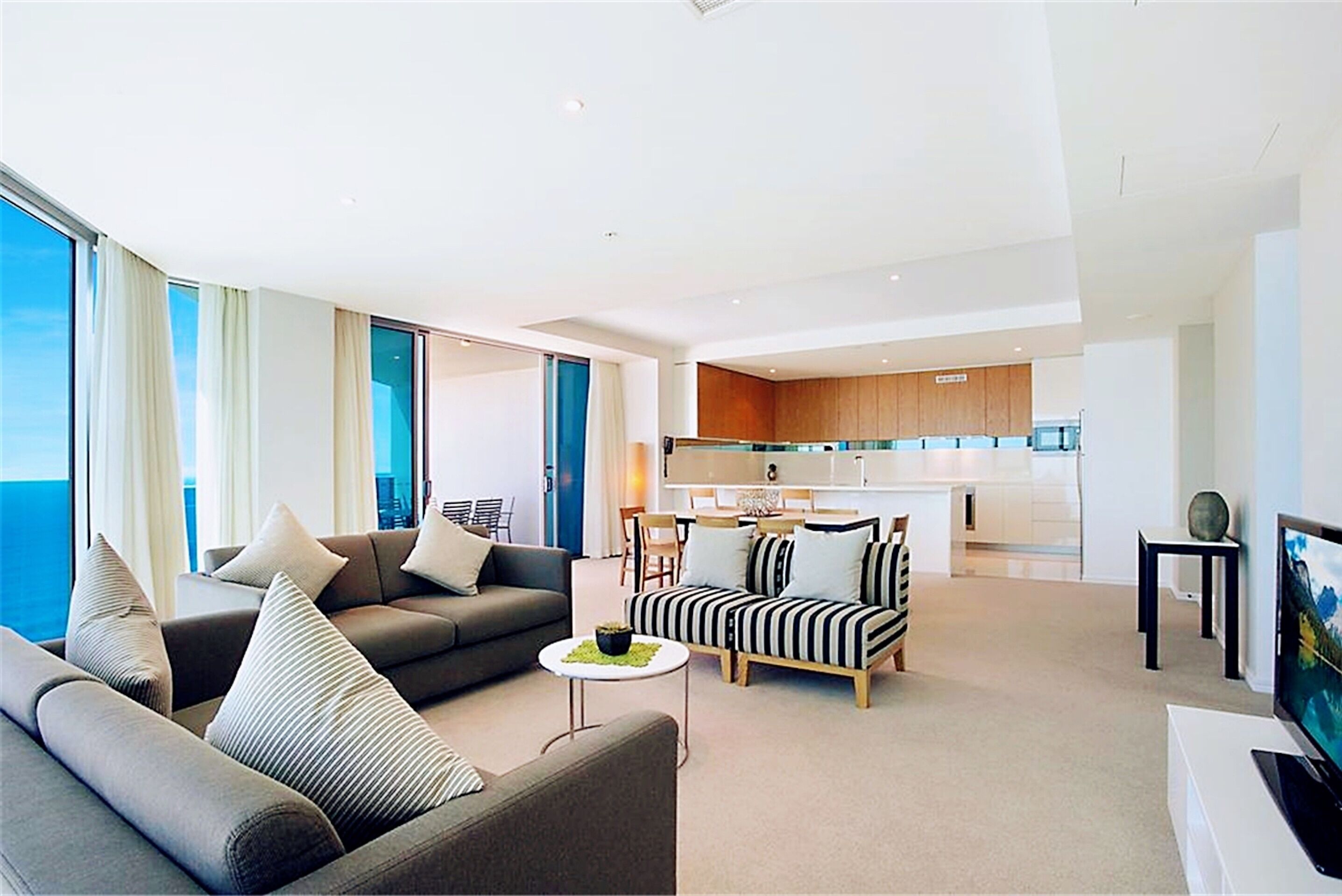 H Residences by Holiday Paradise
