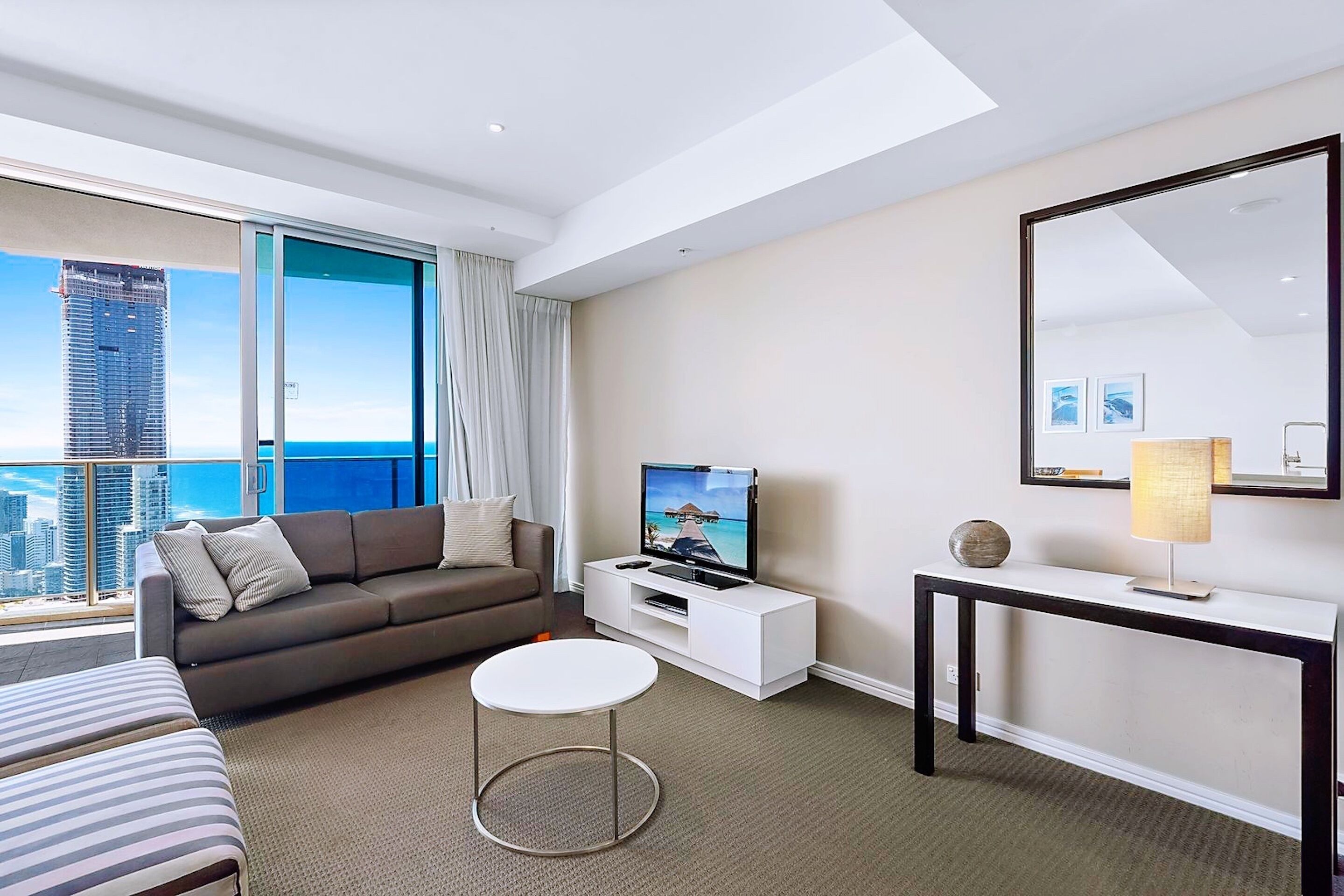 H Residences by Holiday Paradise