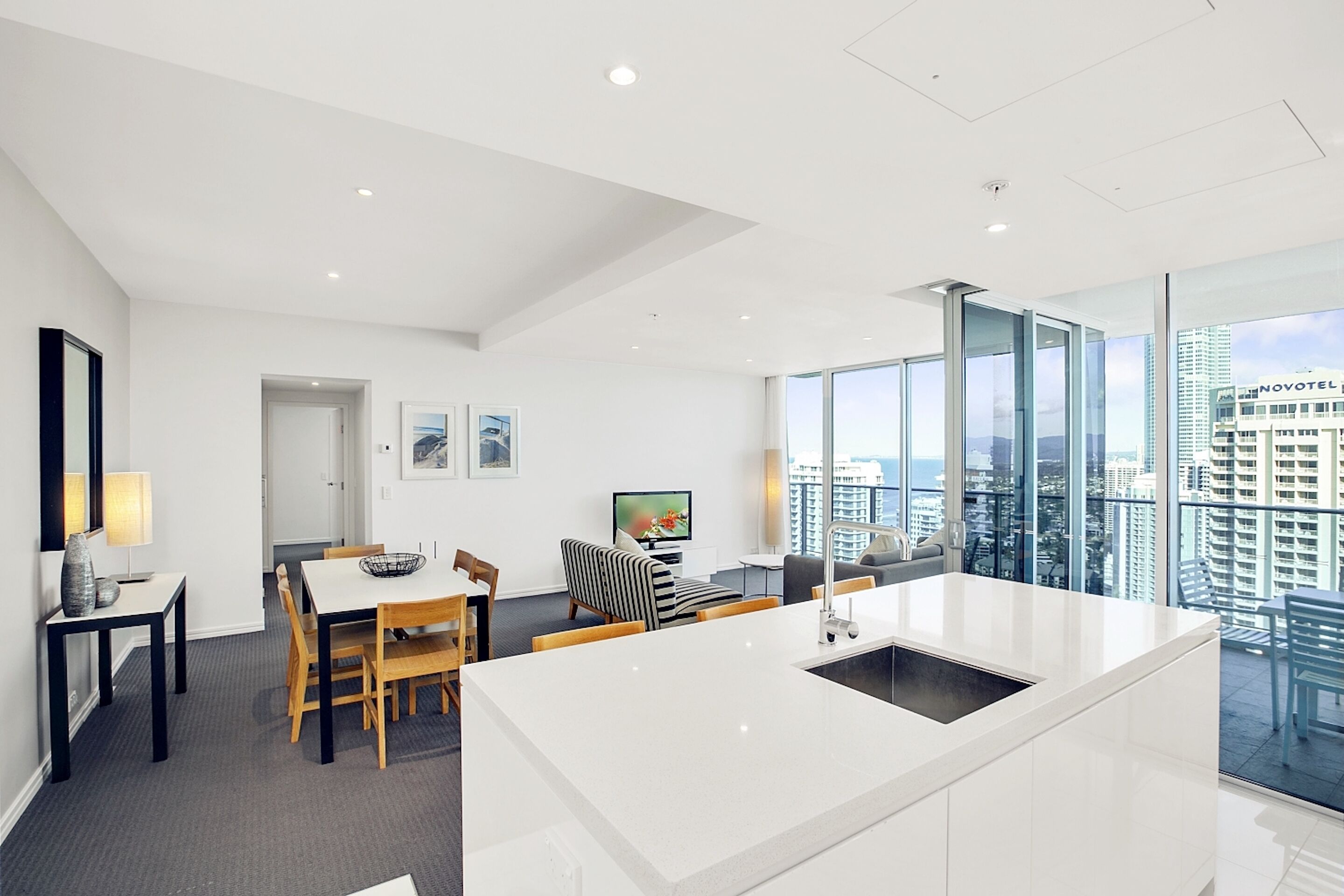 H Residences by Holiday Paradise
