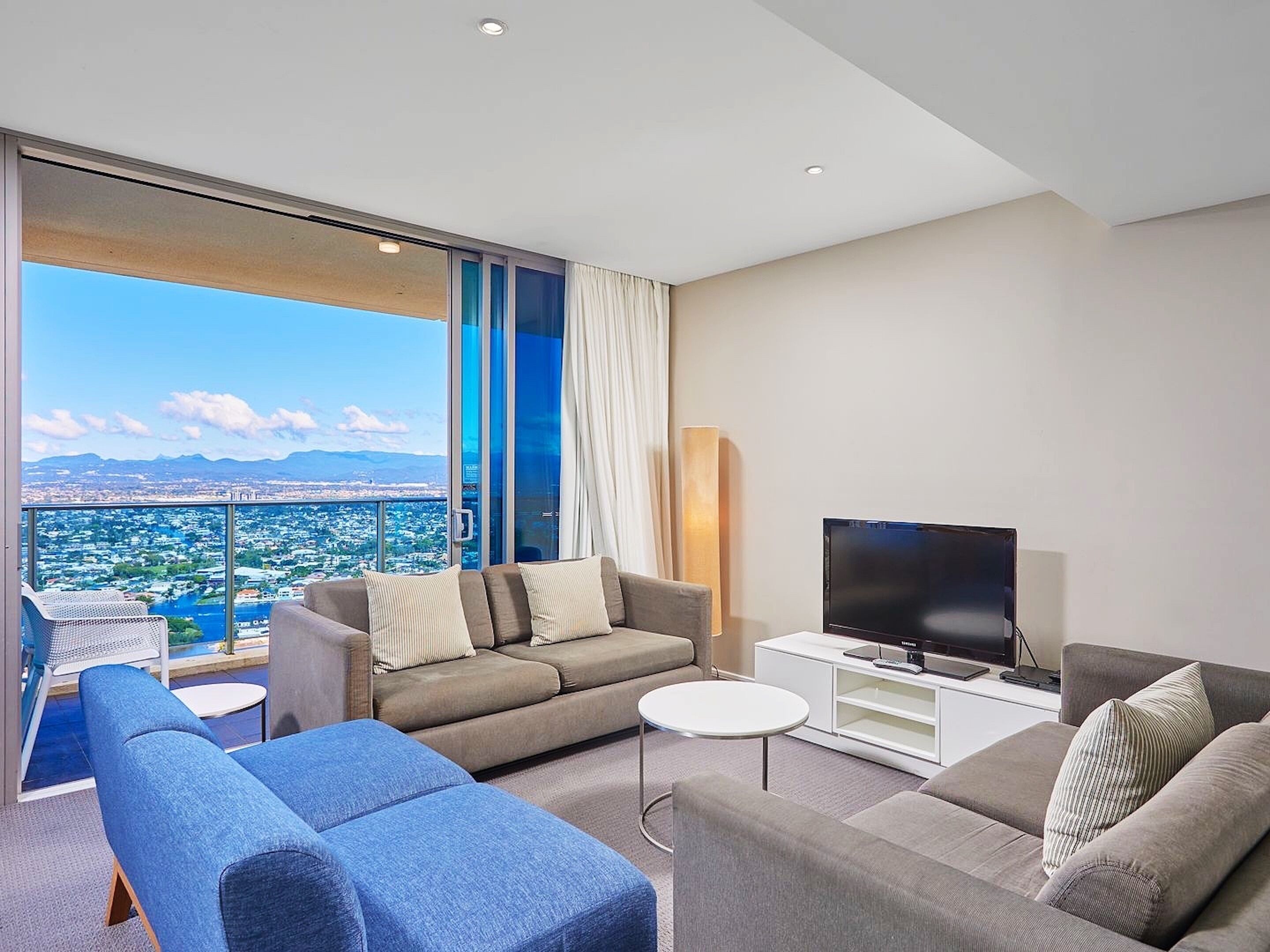 H Residences by Holiday Paradise