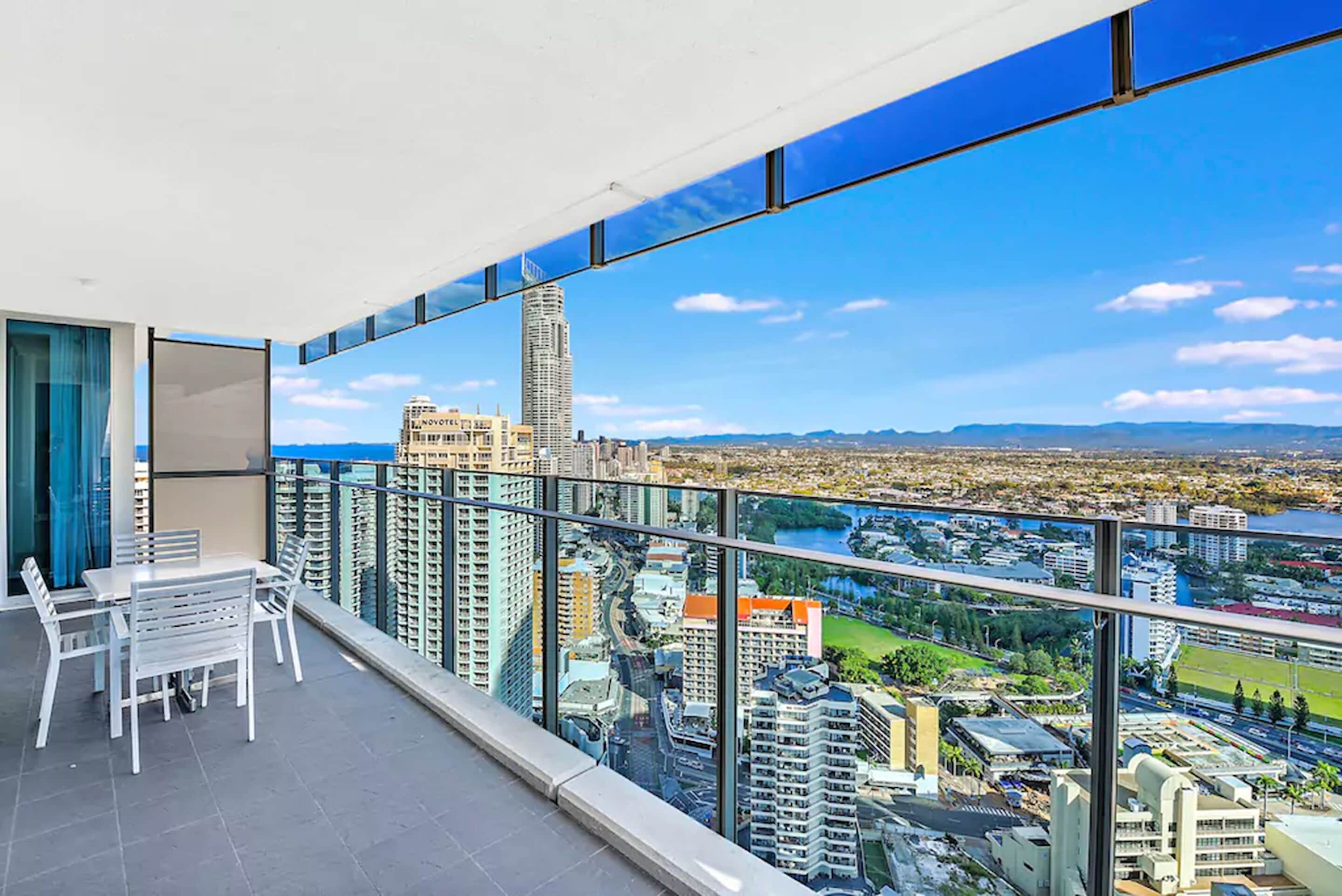 H Residences by Holiday Paradise