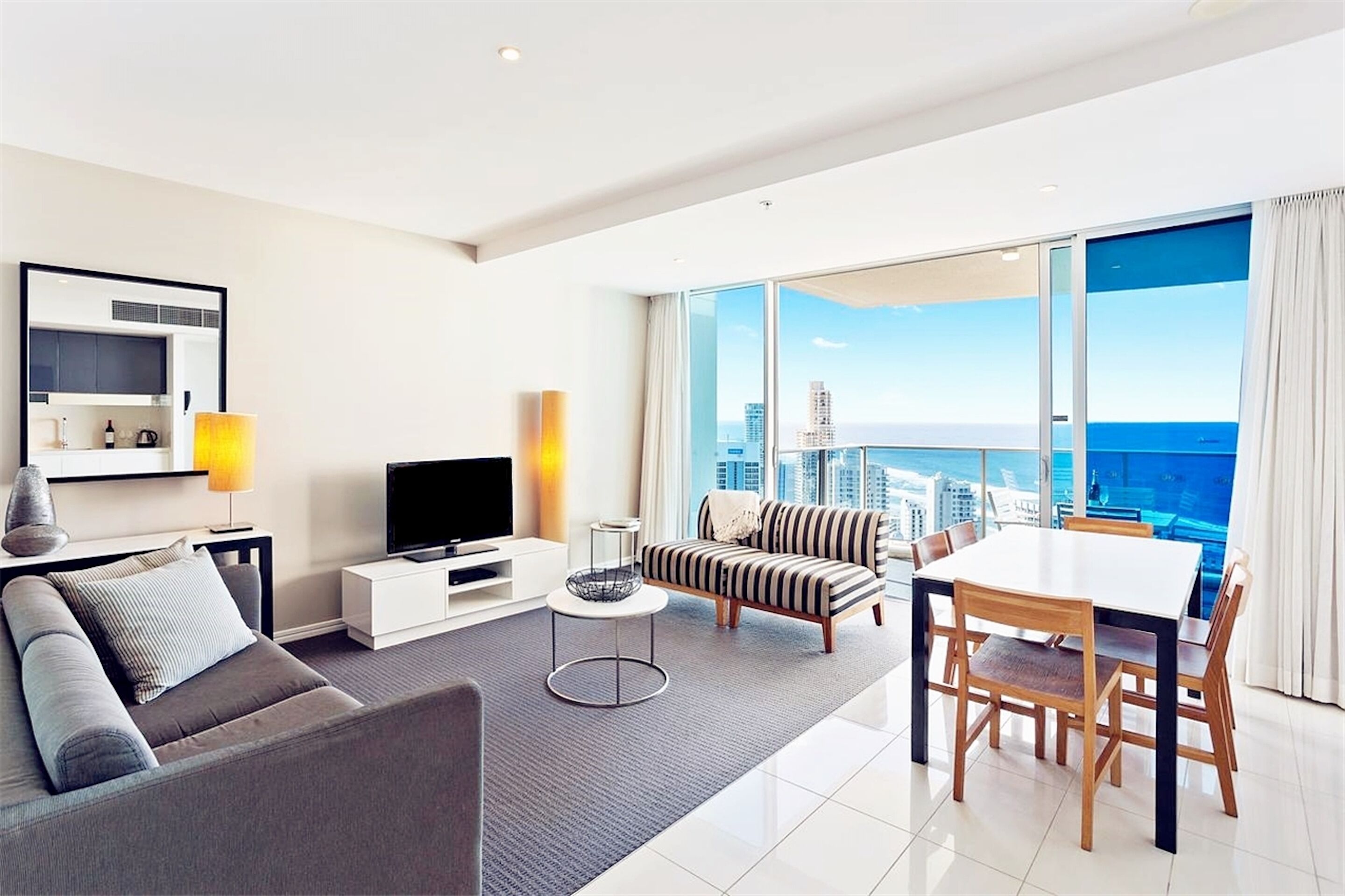 H Residences by Holiday Paradise