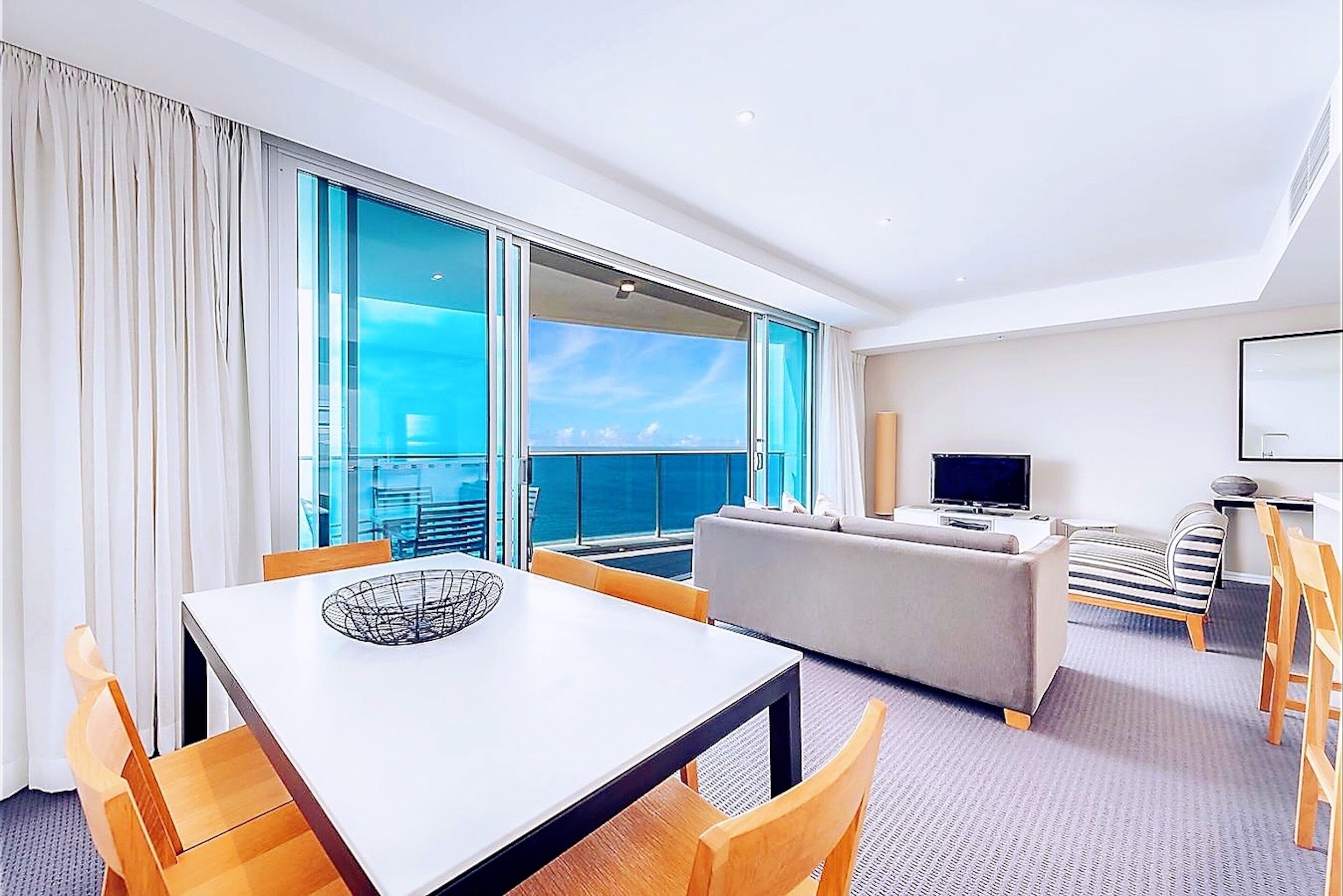 H Residences by Holiday Paradise