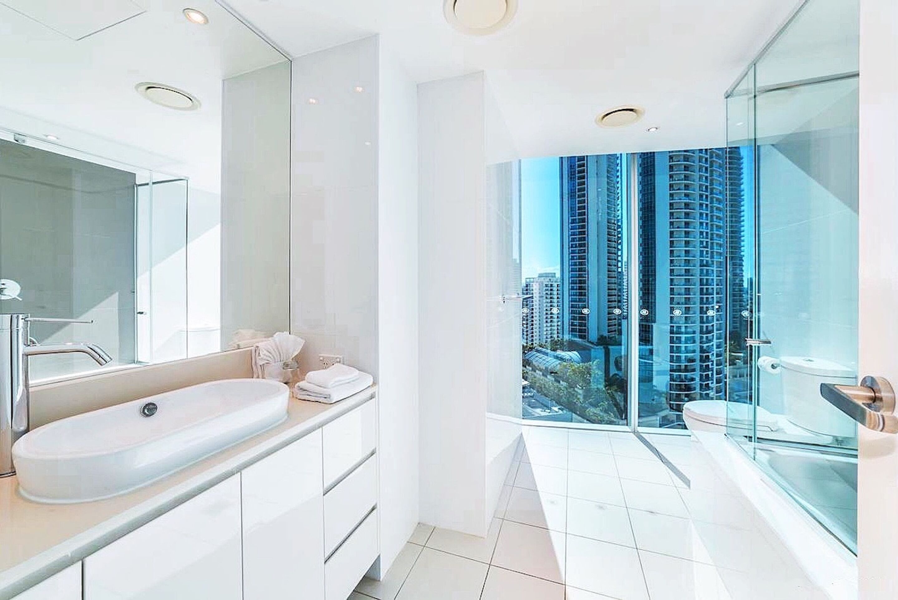 H Residences by Holiday Paradise