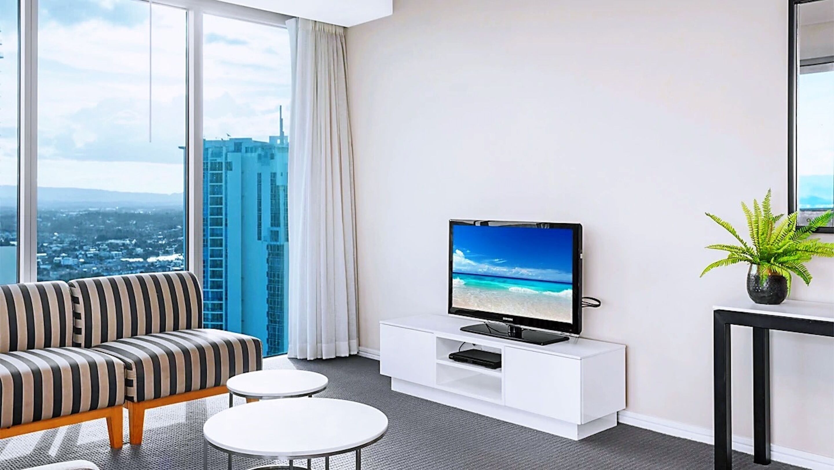 H Residences by Holiday Paradise