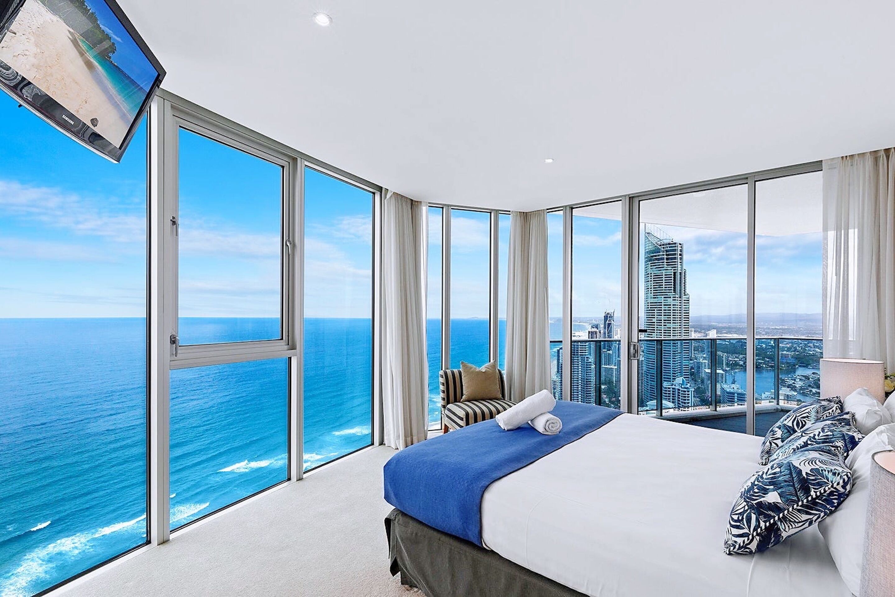 H Residences by Holiday Paradise