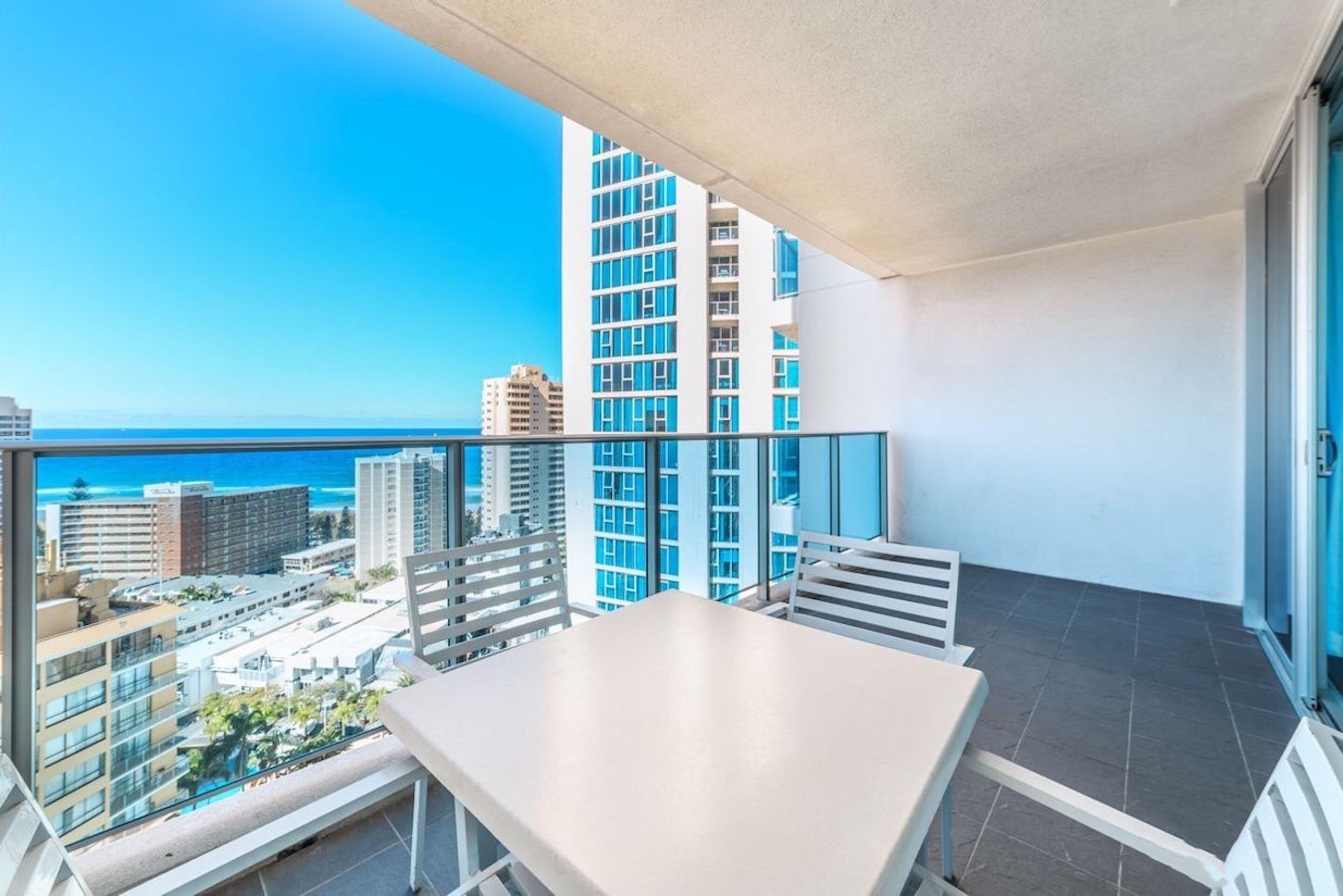 H Residences by Holiday Paradise