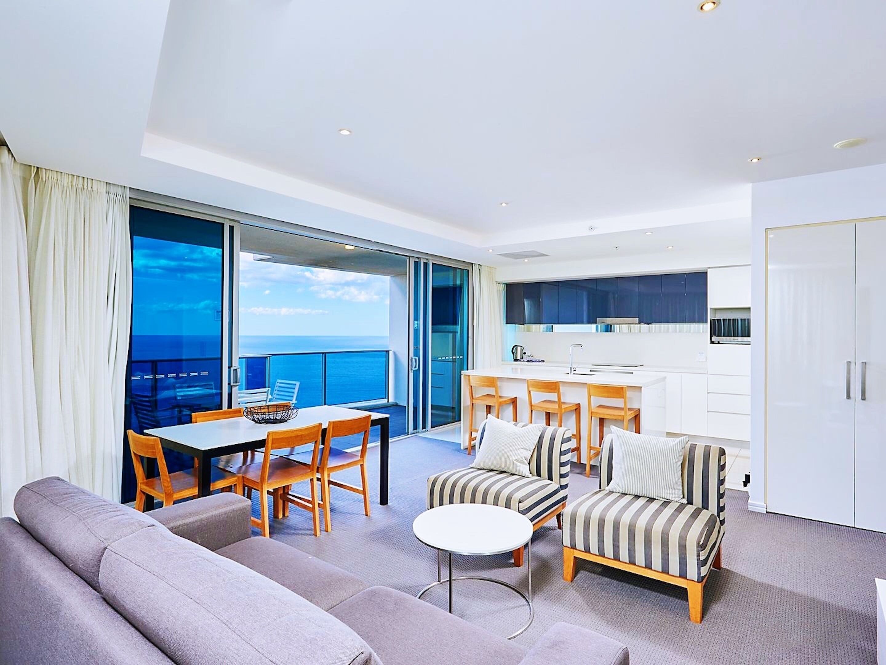 H Residences by Holiday Paradise