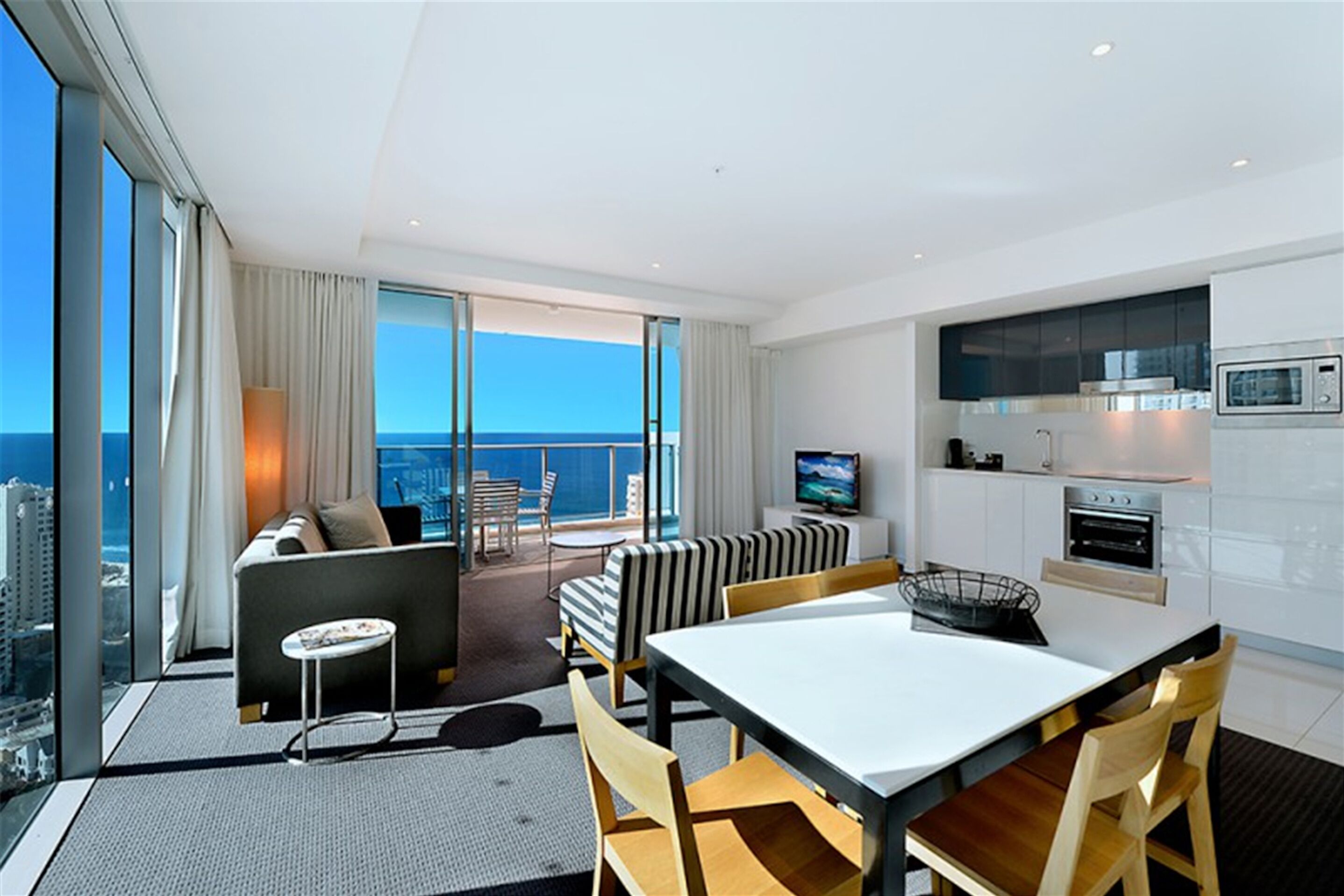 H Residences by Holiday Paradise
