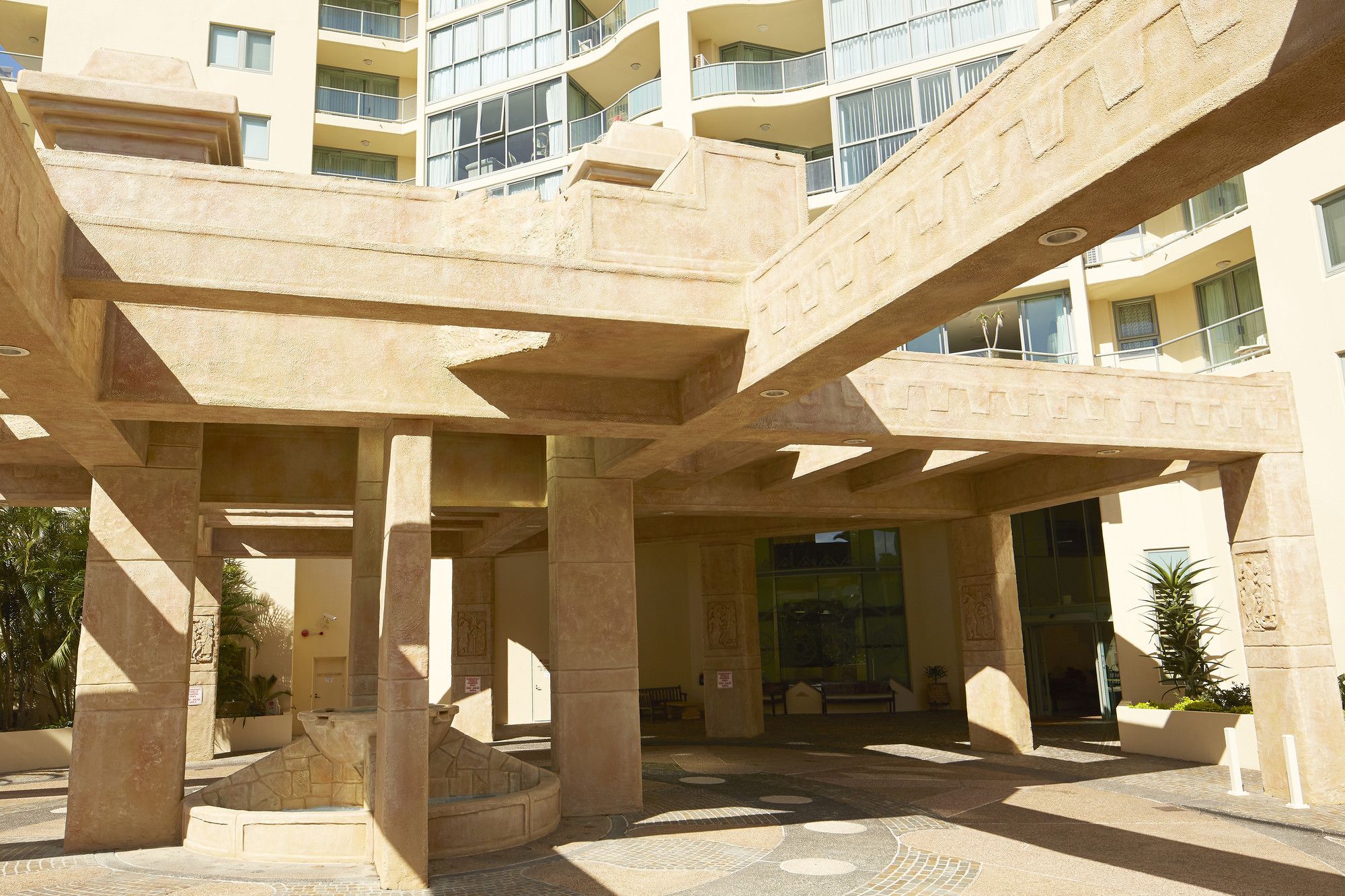 Mantra Sun City Surfers Paradise