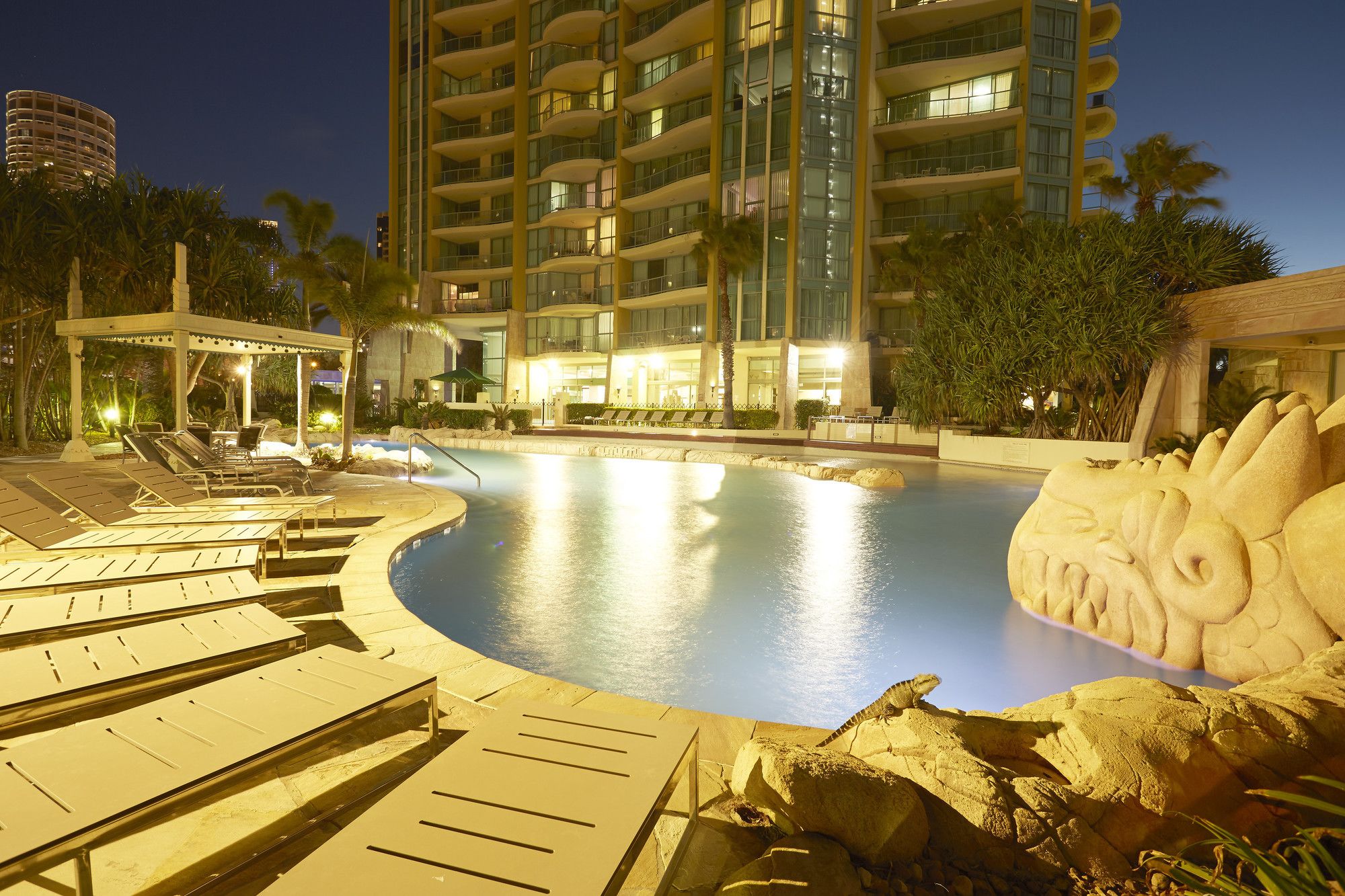 Mantra Sun City Surfers Paradise