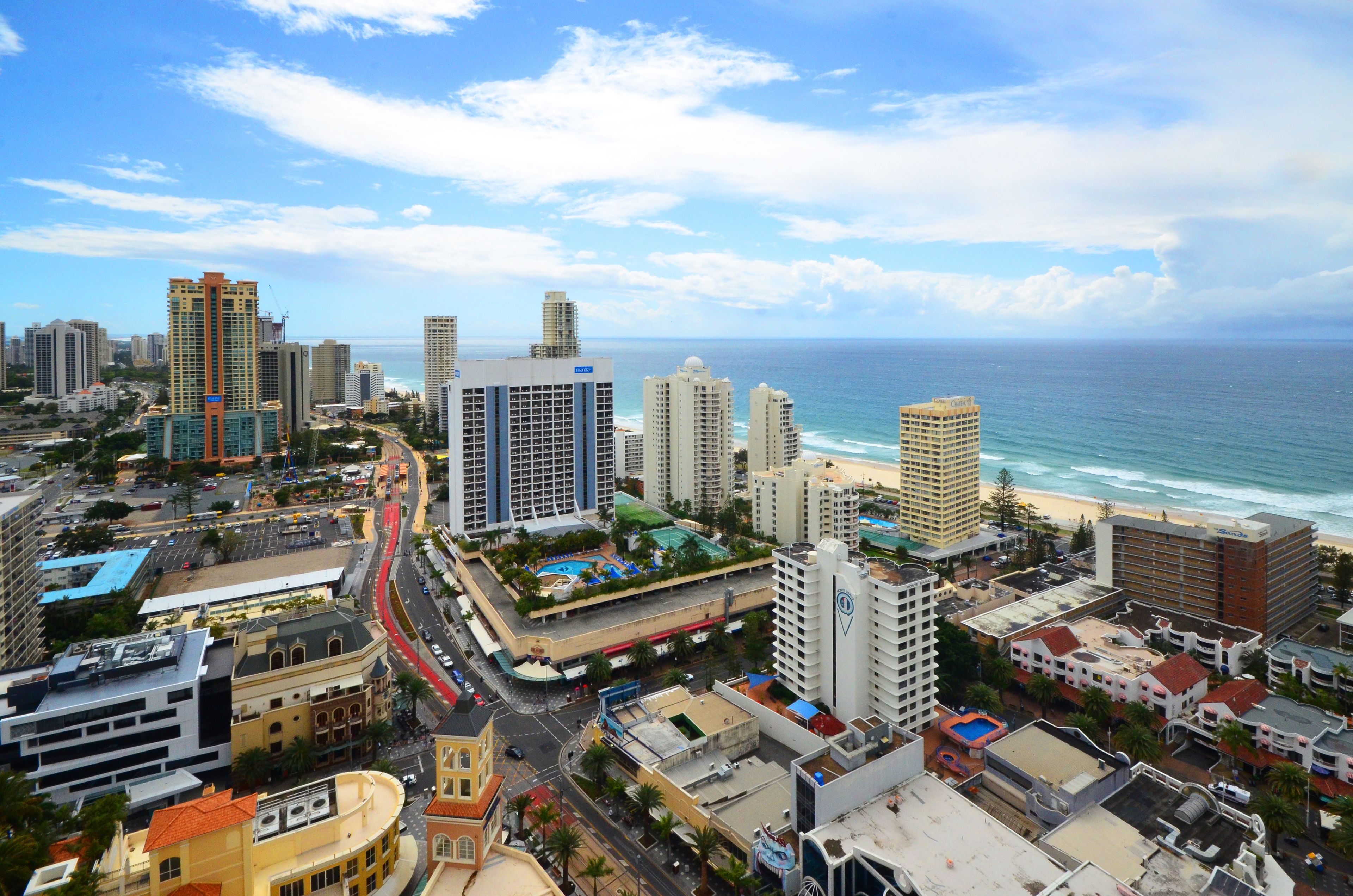 Mantra Towers of Chevron by Holiday Rentals Surfers Paradise