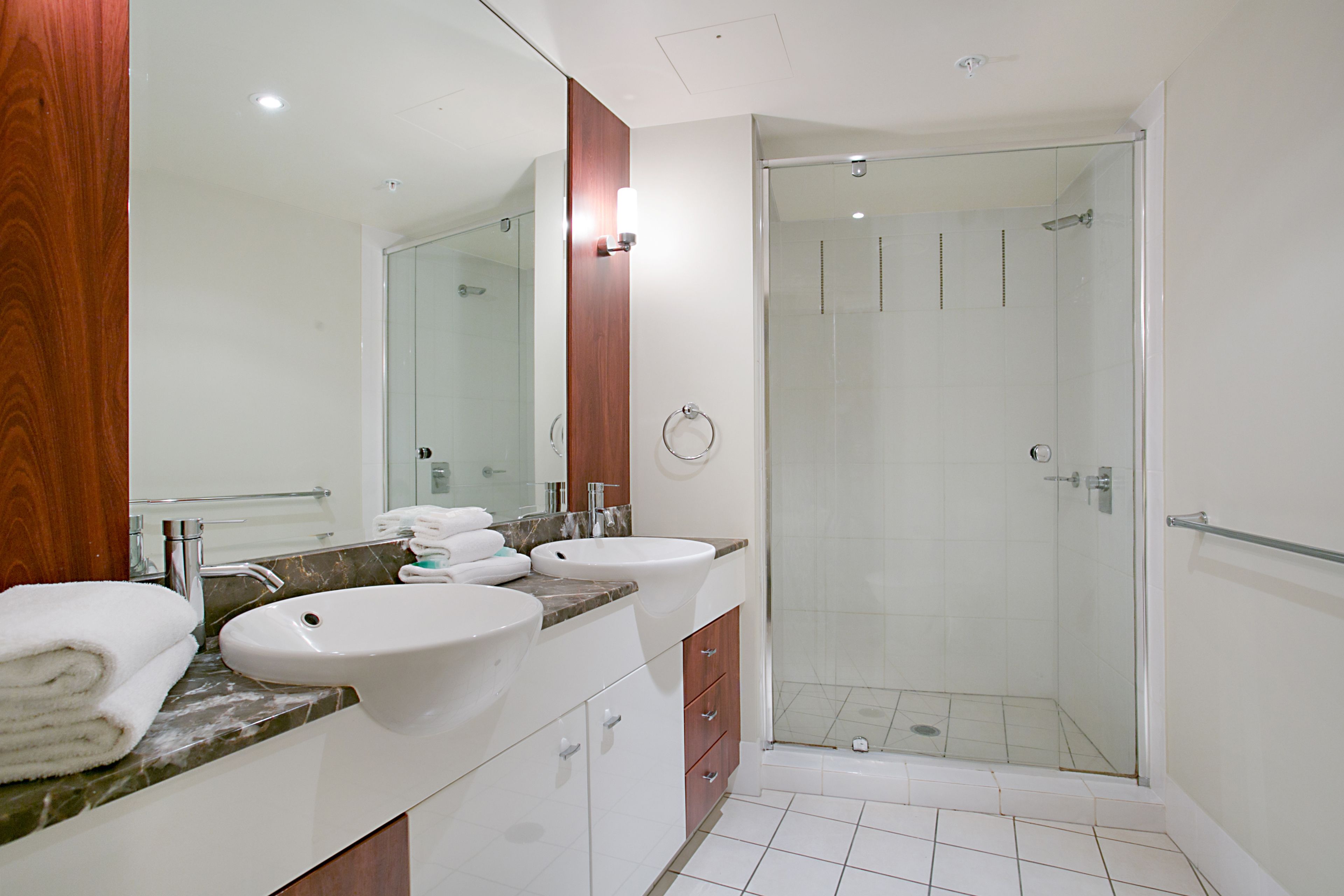 Mantra Towers of Chevron by Holiday Rentals Surfers Paradise
