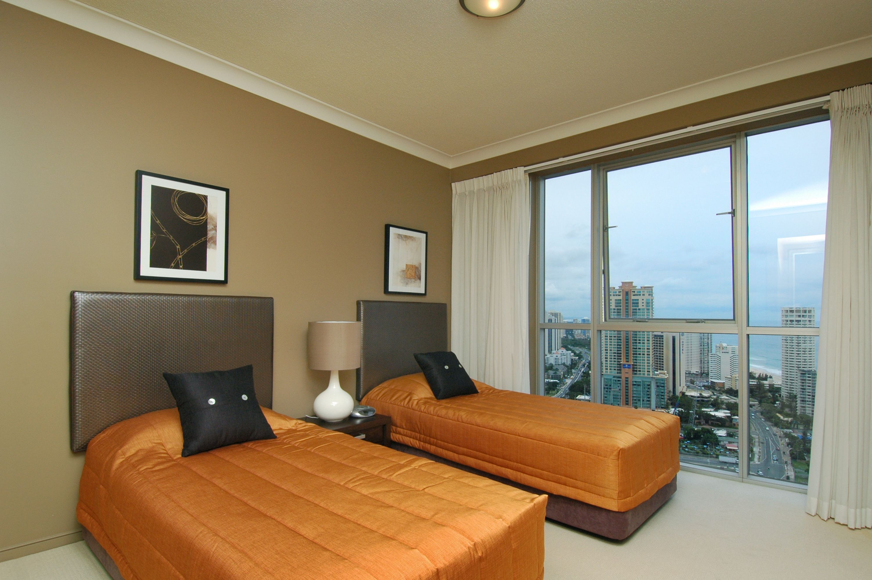 Mantra Towers of Chevron by Holiday Rentals Surfers Paradise