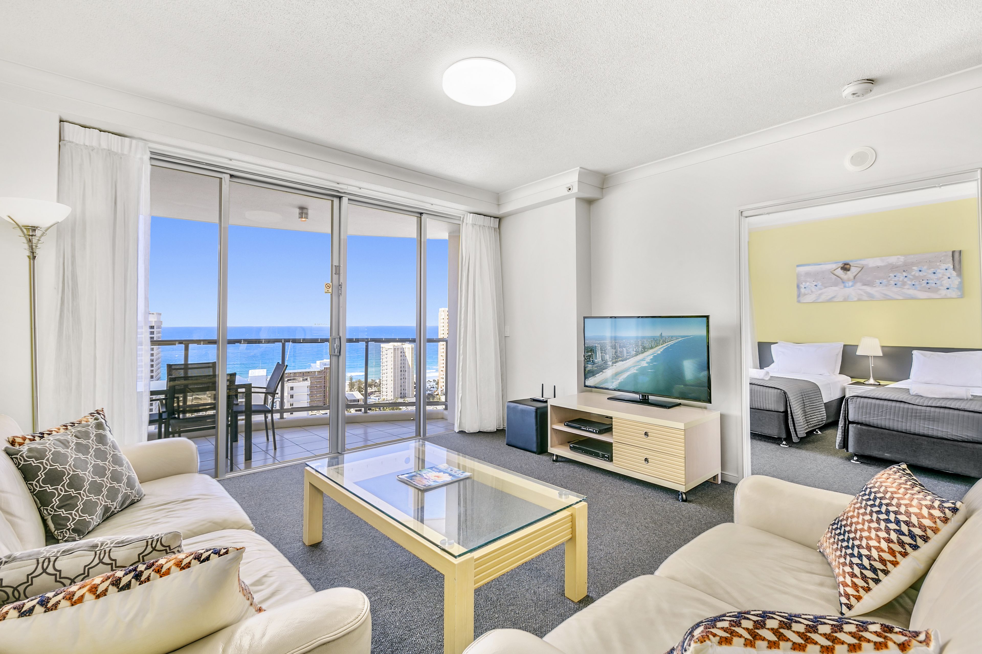 Mantra Towers of Chevron by Holiday Rentals Surfers Paradise