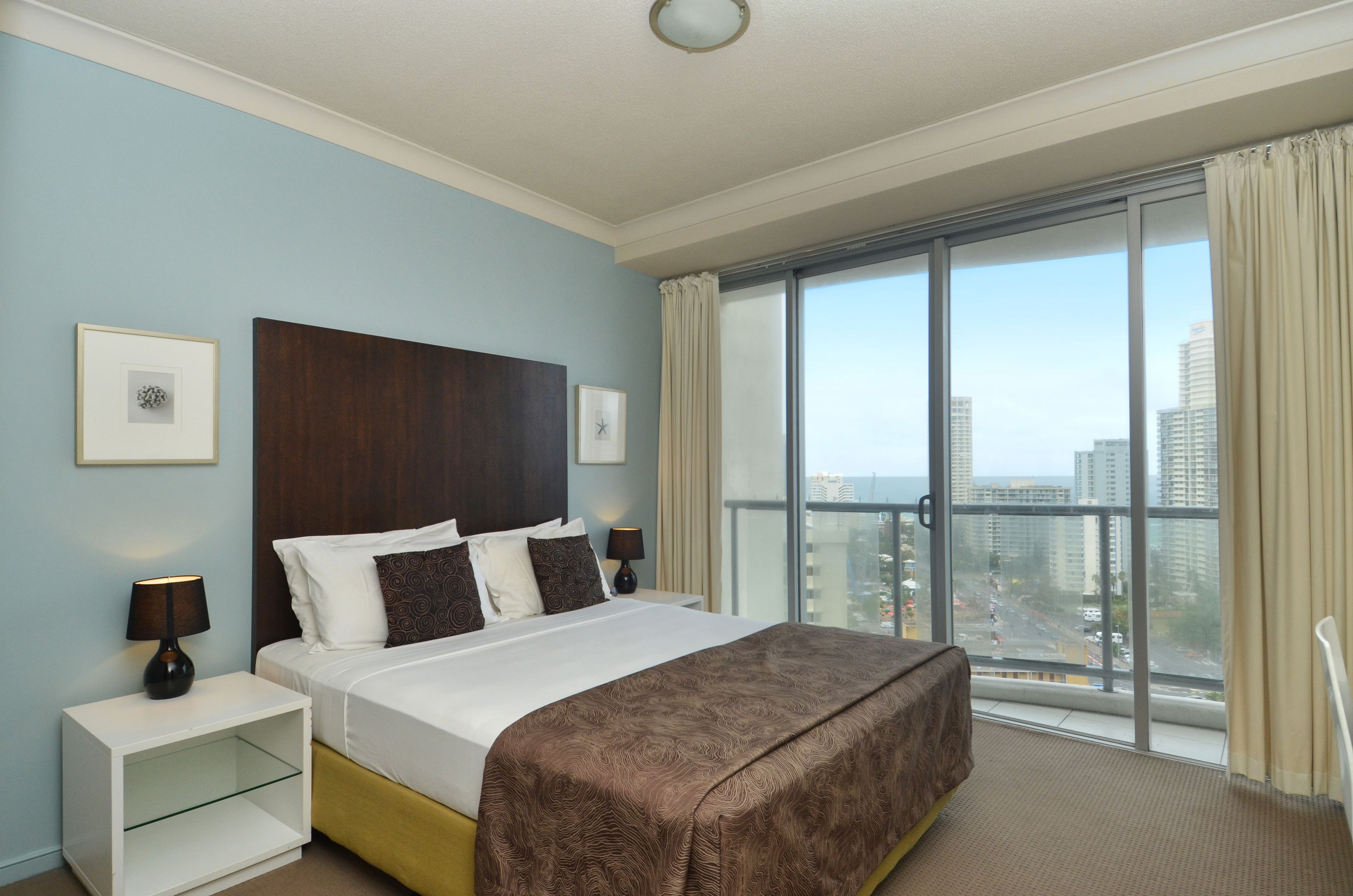 Mantra Towers of Chevron by Holiday Rentals Surfers Paradise