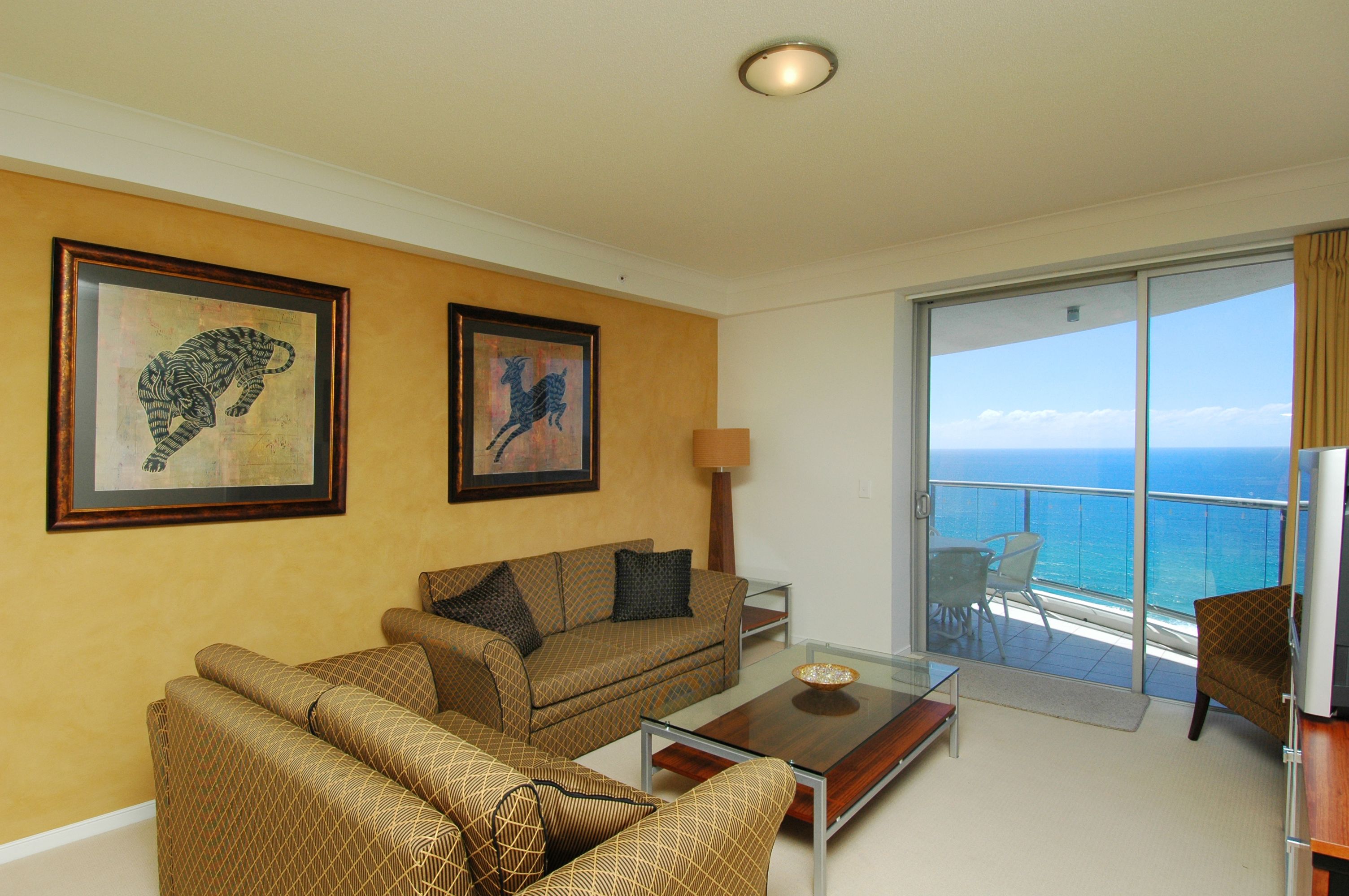 Mantra Towers of Chevron by Holiday Rentals Surfers Paradise