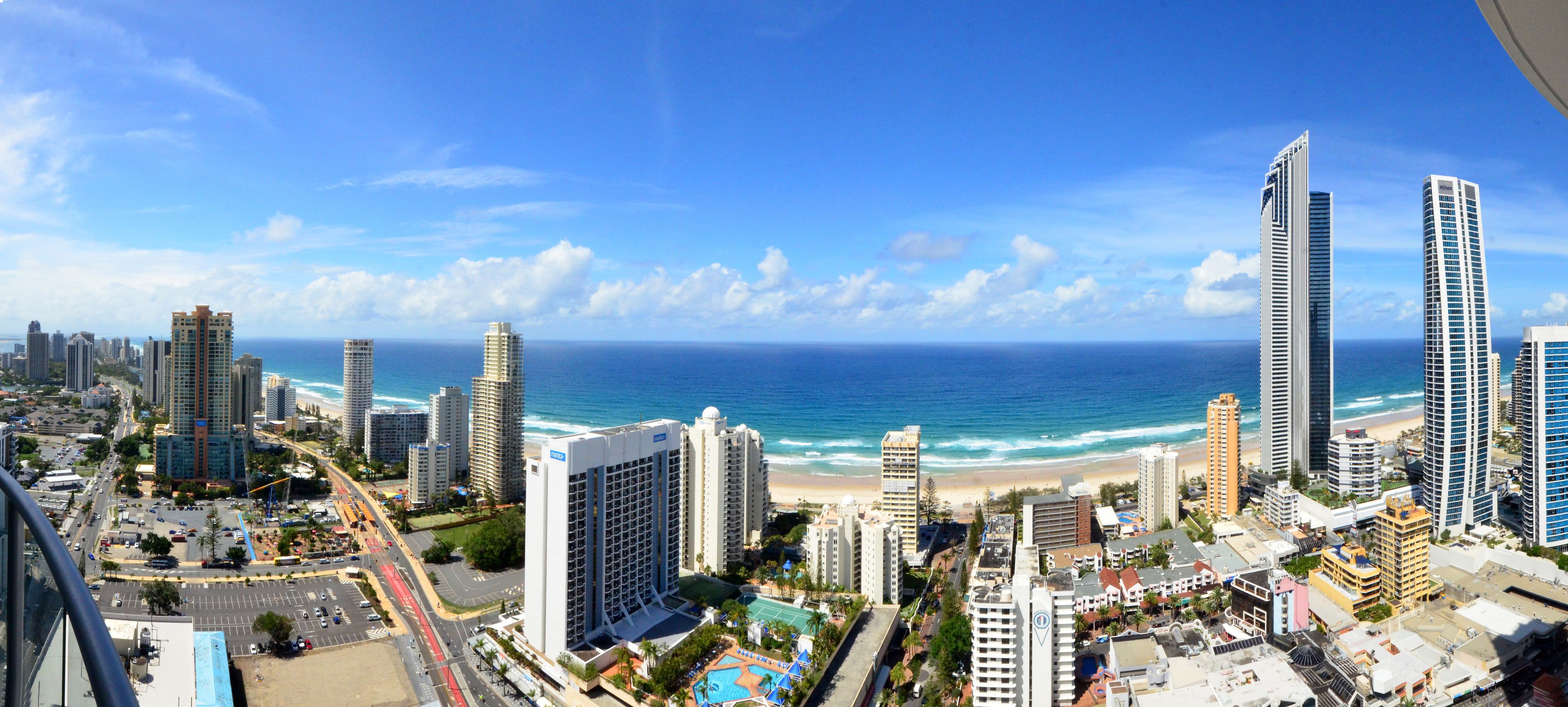 Mantra Towers of Chevron by Holiday Rentals Surfers Paradise