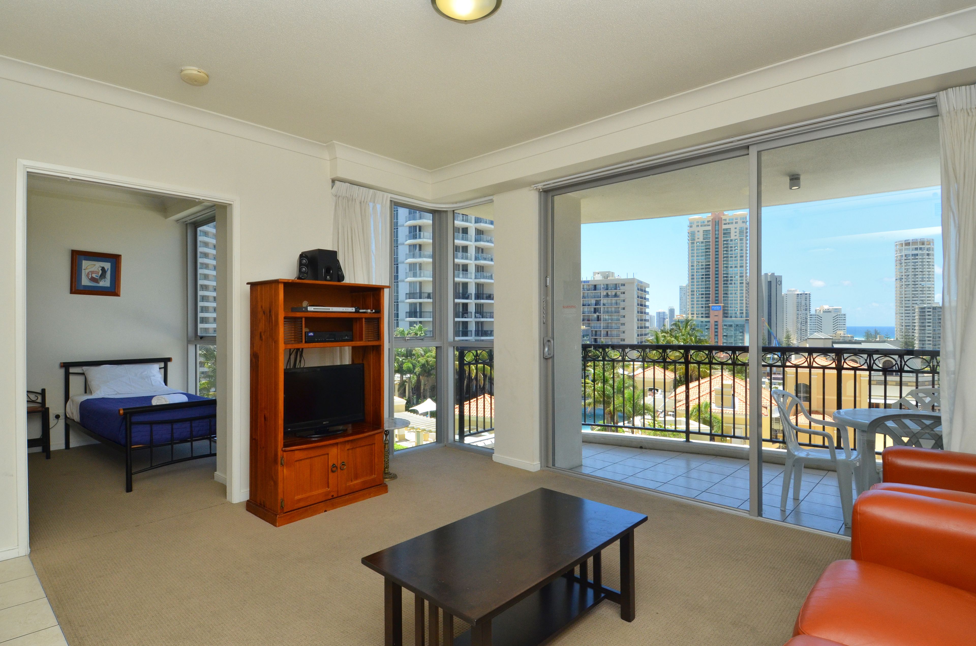 Mantra Towers of Chevron by Holiday Rentals Surfers Paradise