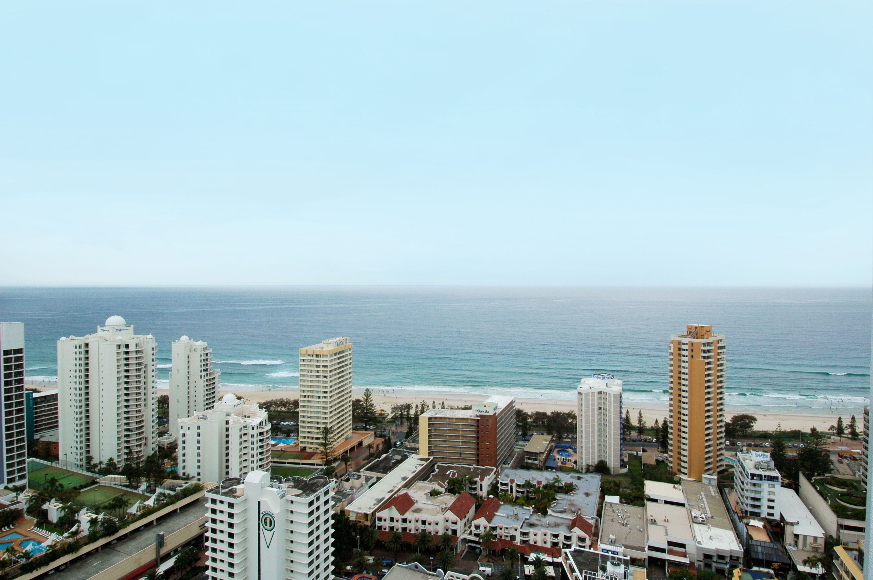 Mantra Towers of Chevron by Holiday Rentals Surfers Paradise
