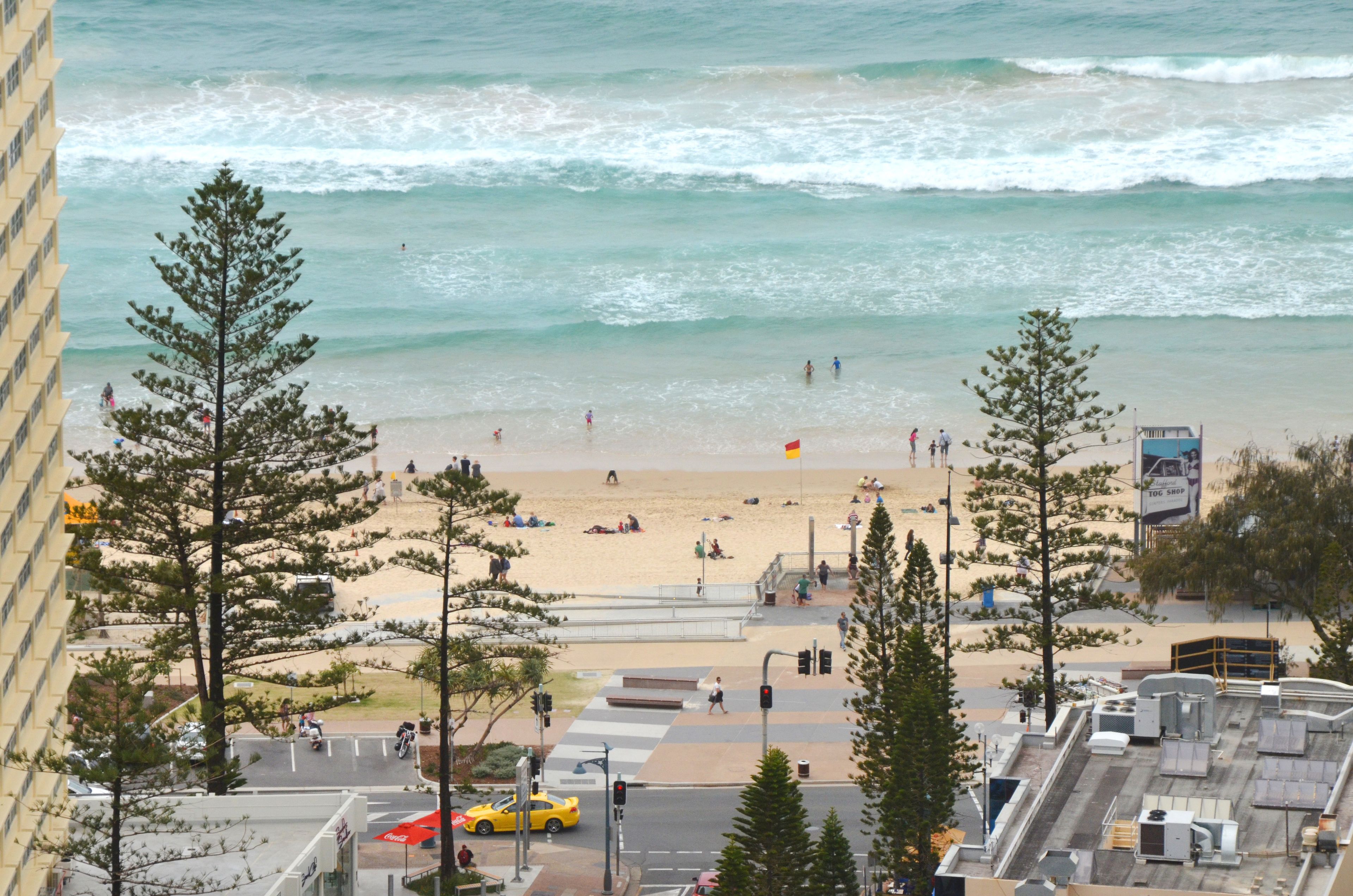 Mantra Towers of Chevron by Holiday Rentals Surfers Paradise