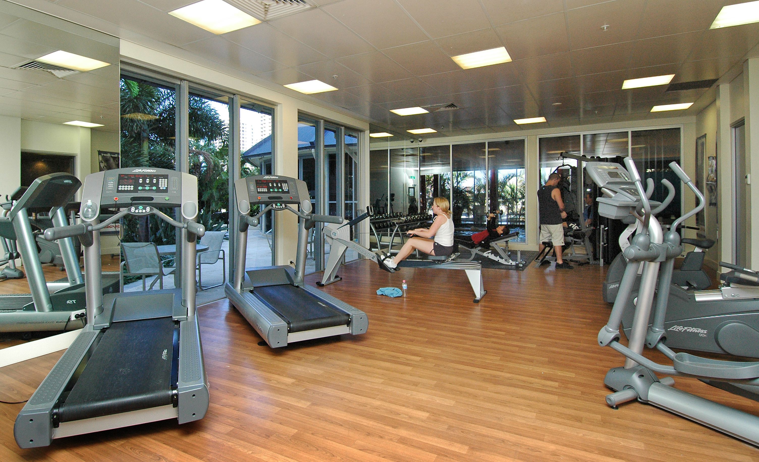 Mantra Towers of Chevron by Holiday Rentals Surfers Paradise