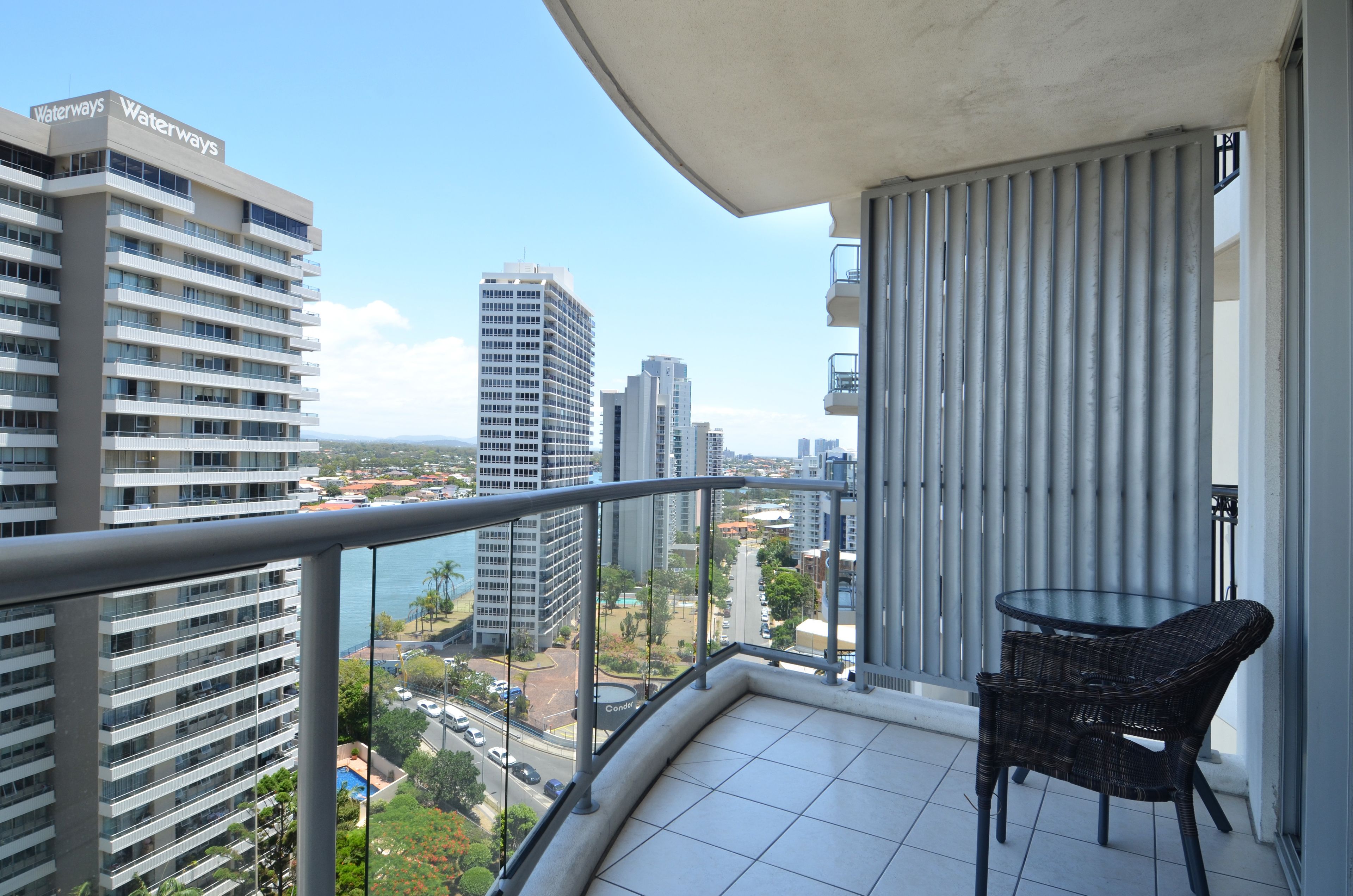 Mantra Towers of Chevron by Holiday Rentals Surfers Paradise