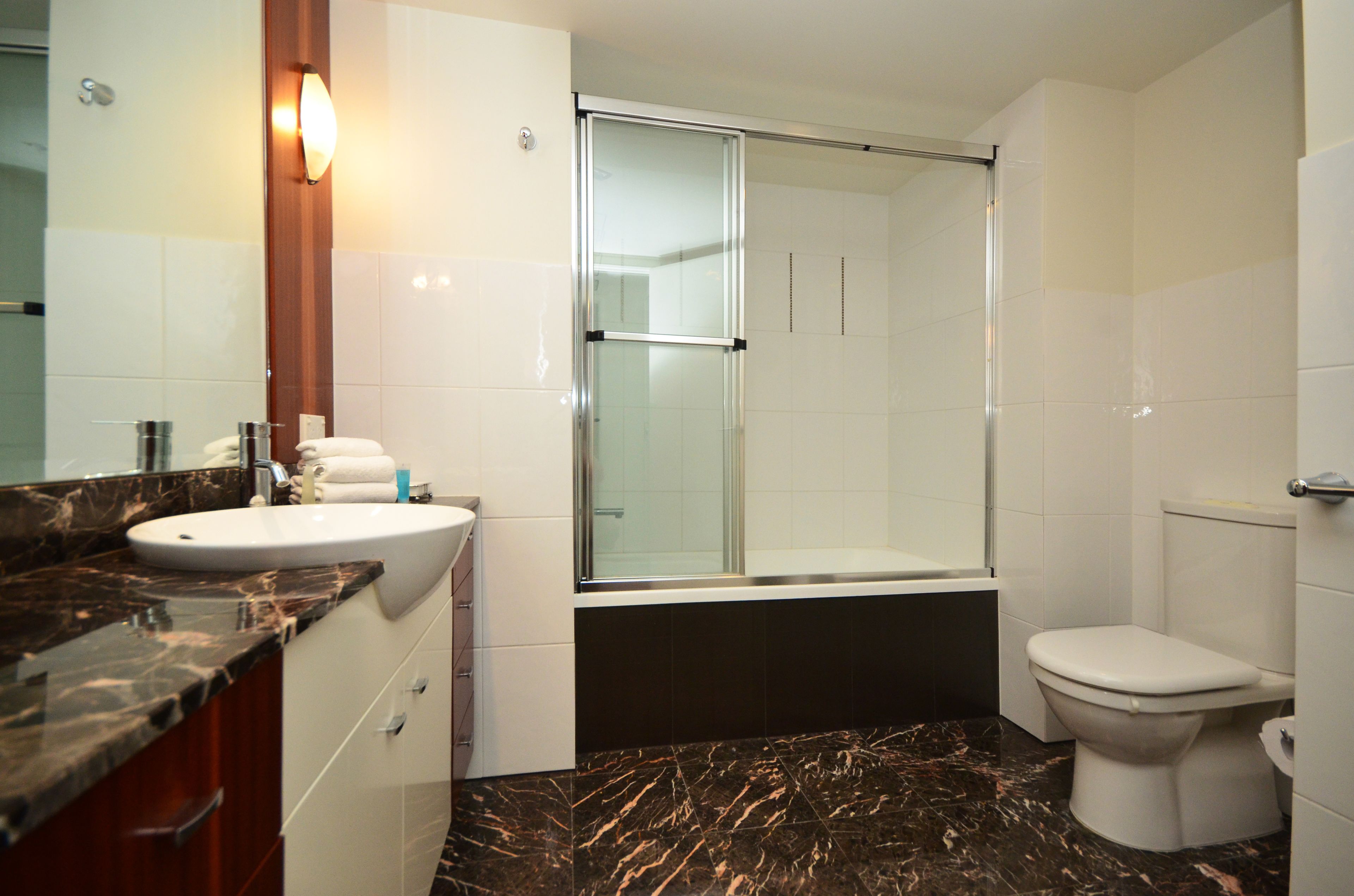 Mantra Towers of Chevron by Holiday Rentals Surfers Paradise