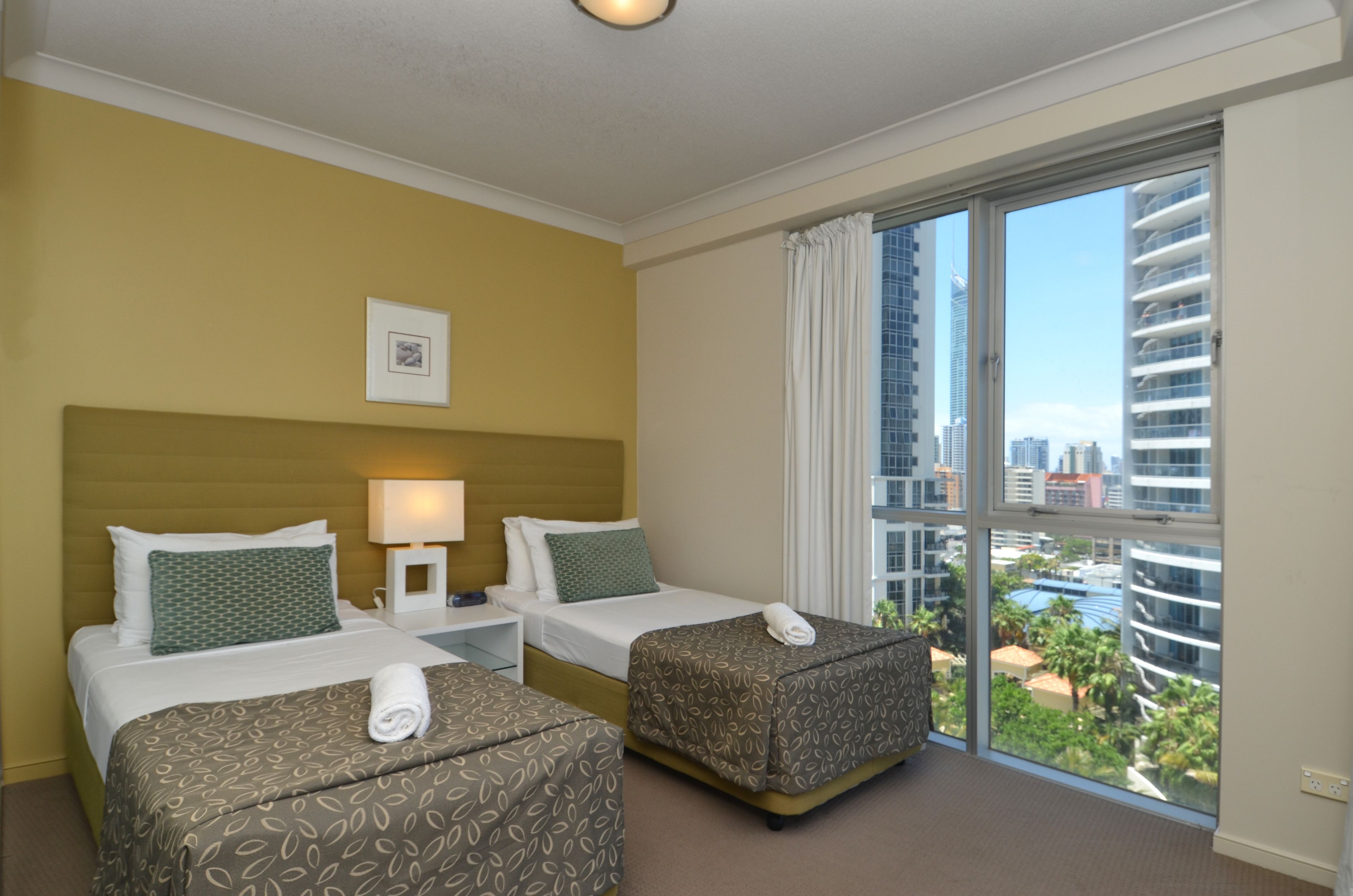 Mantra Towers of Chevron by Holiday Rentals Surfers Paradise