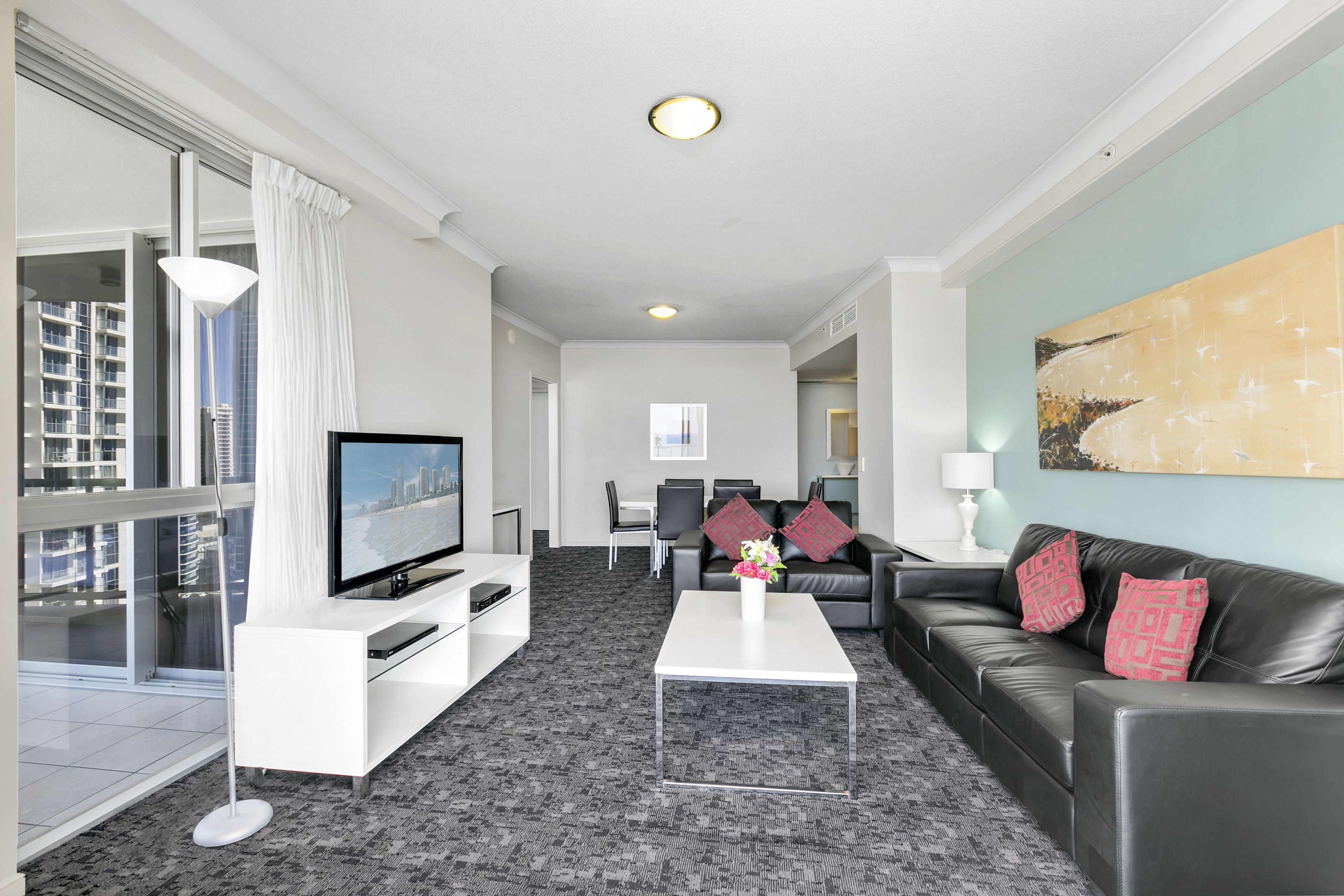 Mantra Towers of Chevron by Holiday Rentals Surfers Paradise