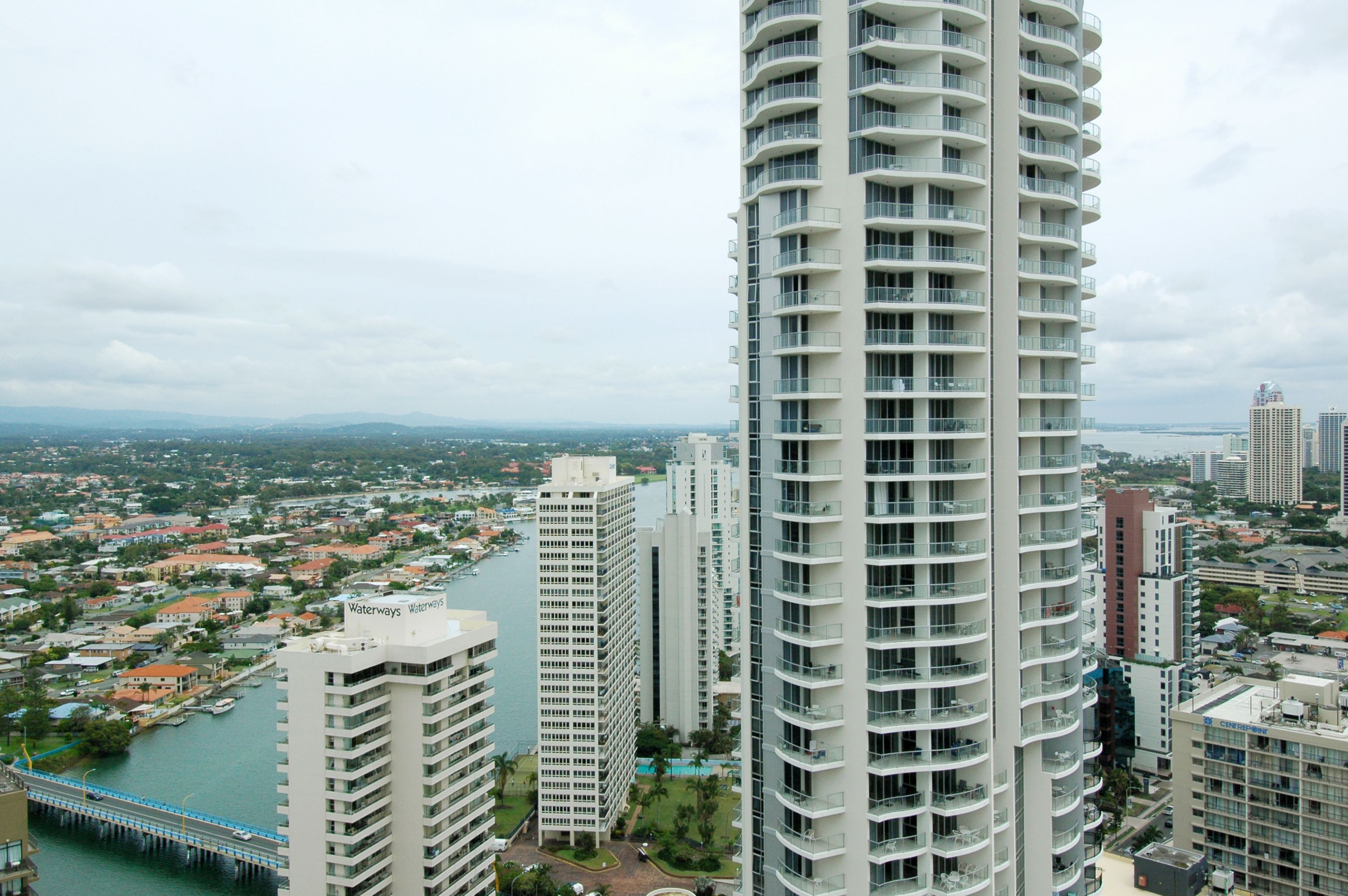 Mantra Towers of Chevron by Holiday Rentals Surfers Paradise