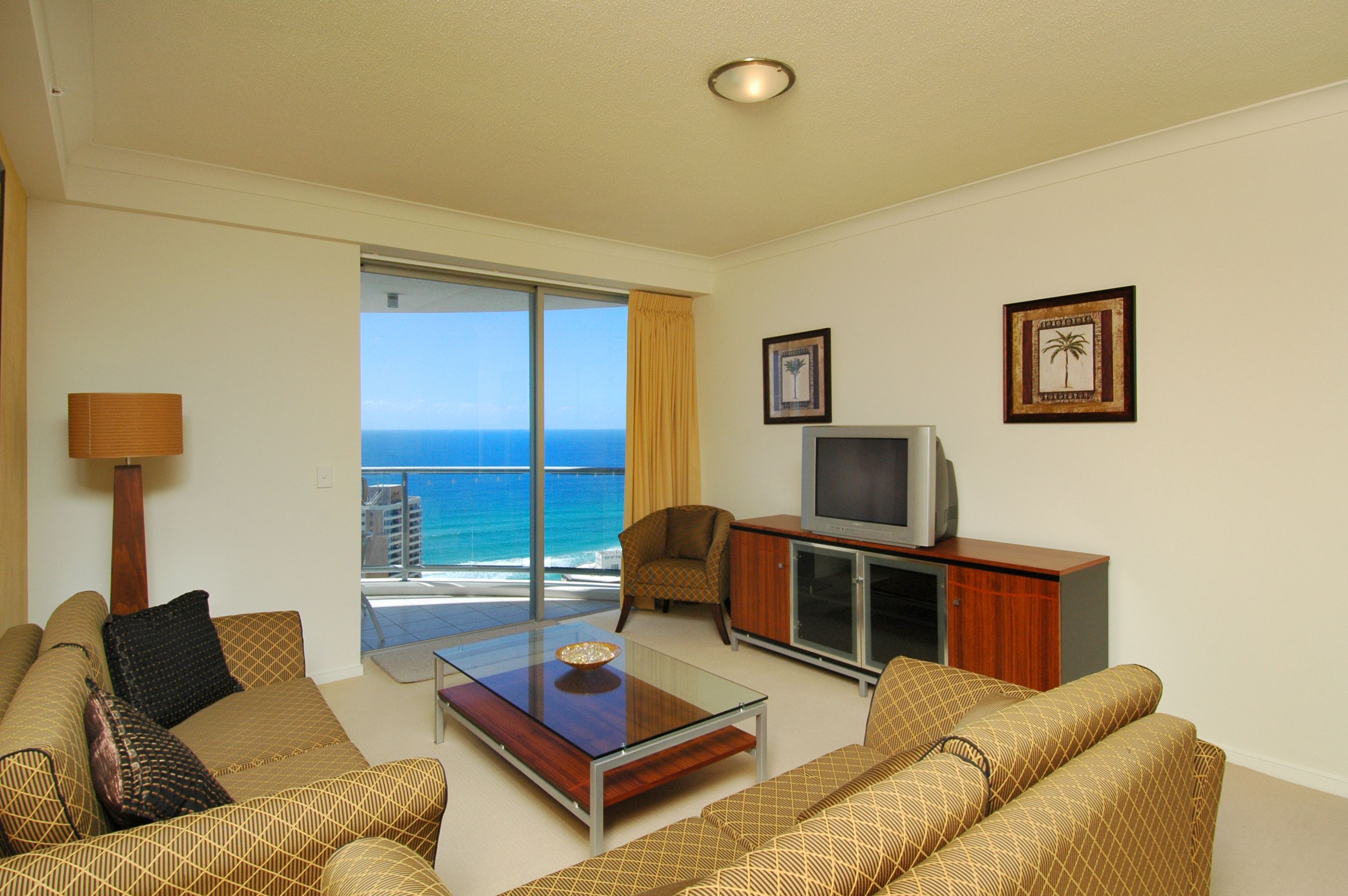 Mantra Towers of Chevron by Holiday Rentals Surfers Paradise