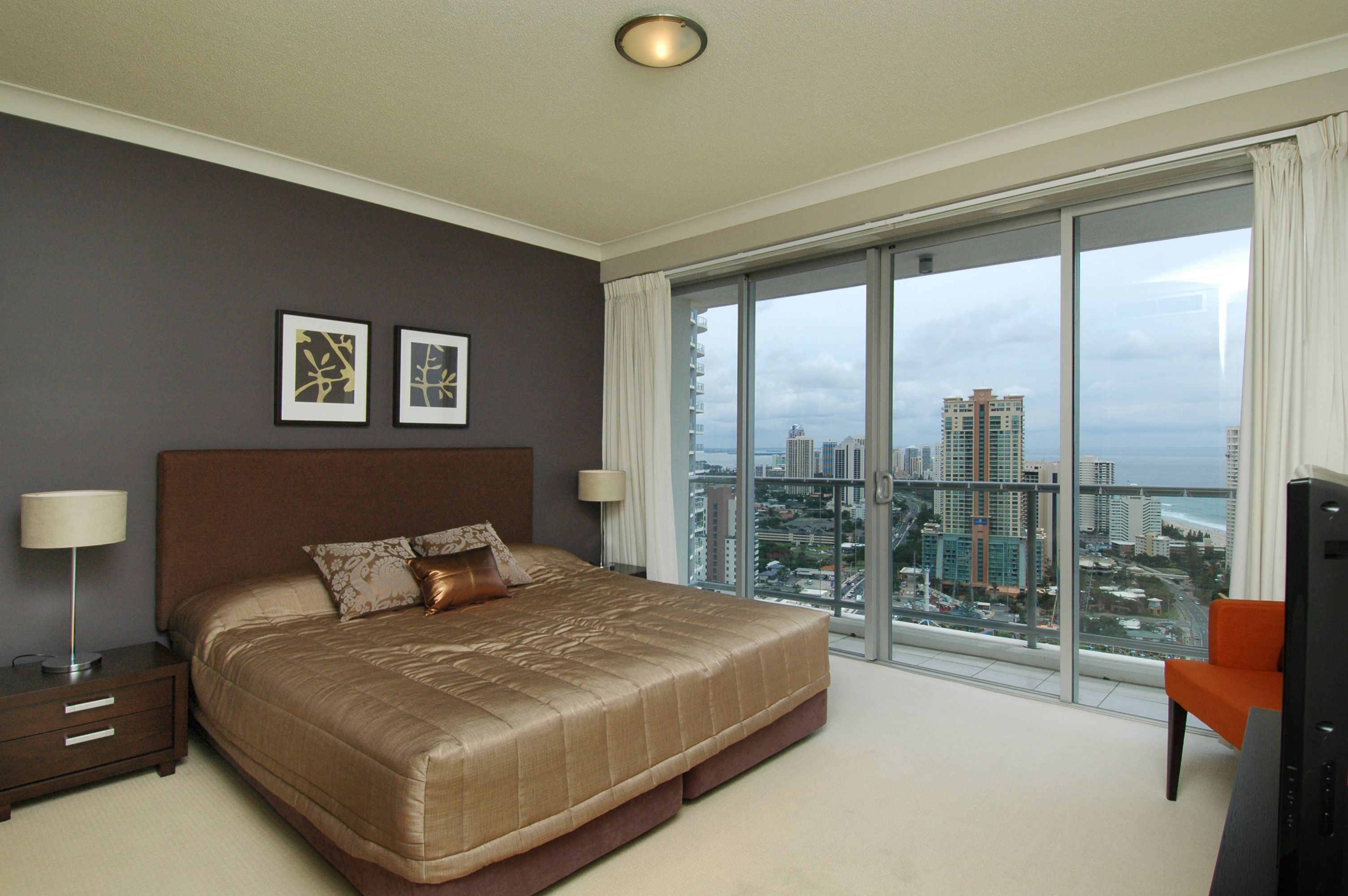 Mantra Towers of Chevron by Holiday Rentals Surfers Paradise