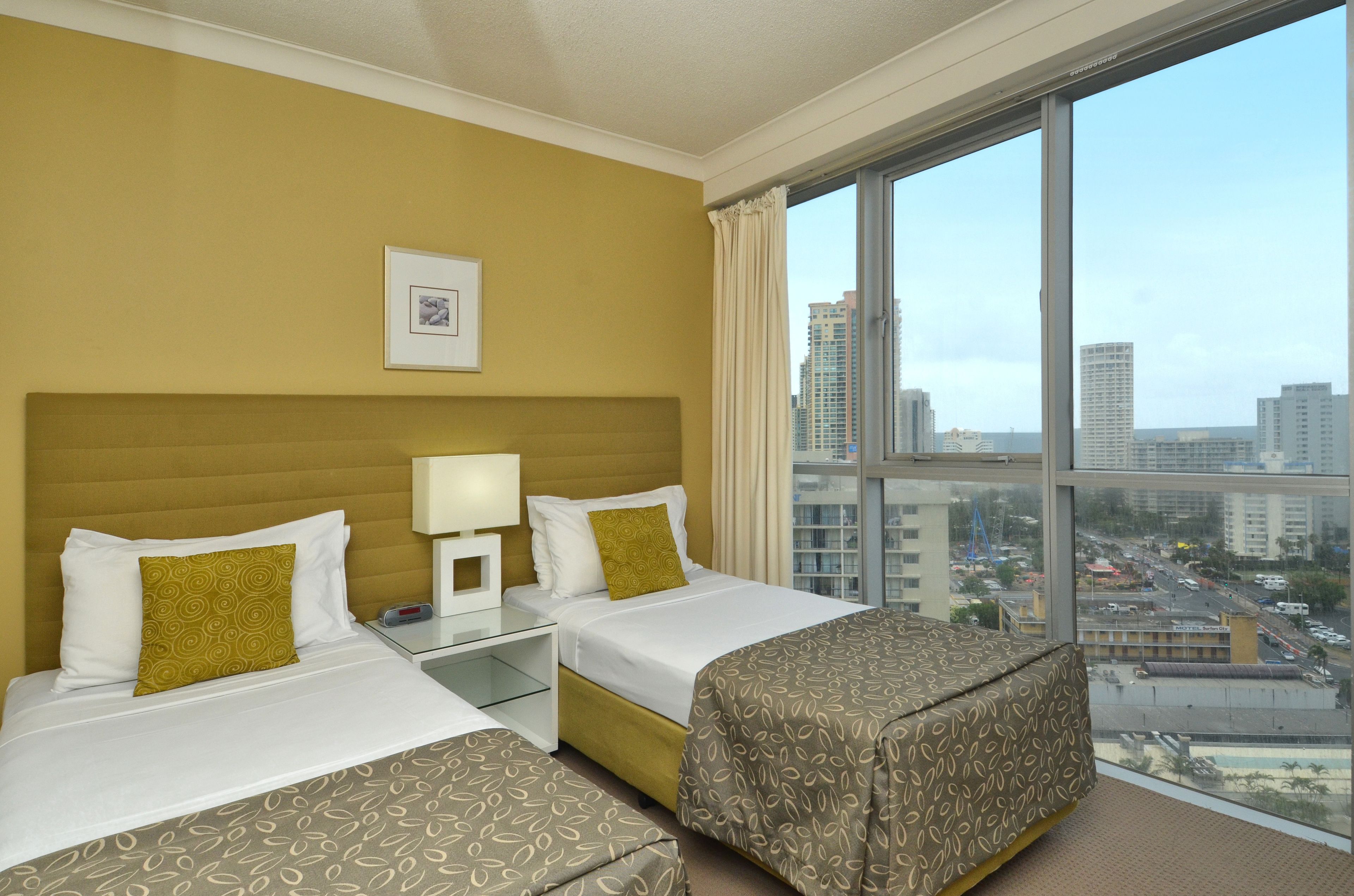 Mantra Towers of Chevron by Holiday Rentals Surfers Paradise