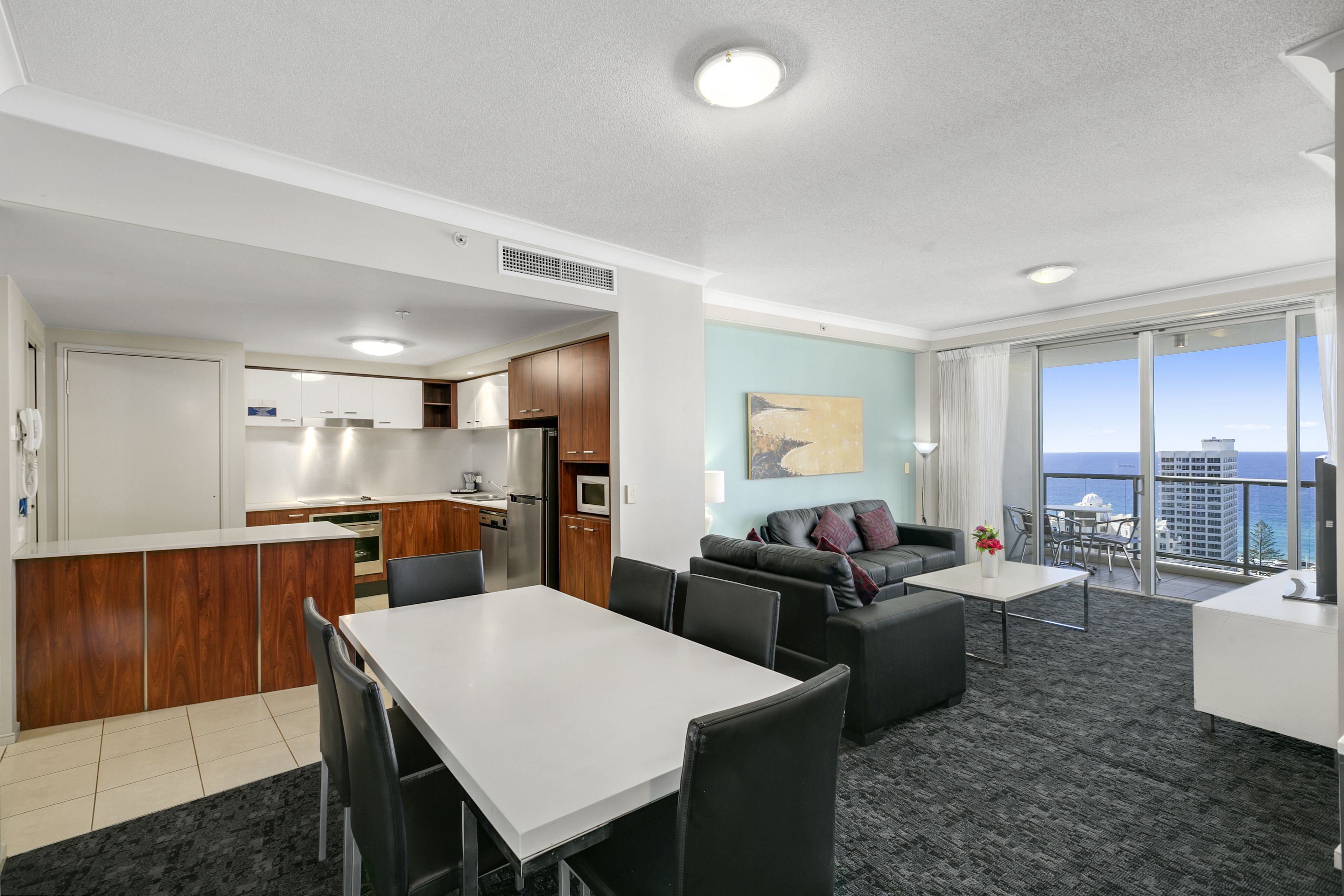Mantra Towers of Chevron by Holiday Rentals Surfers Paradise