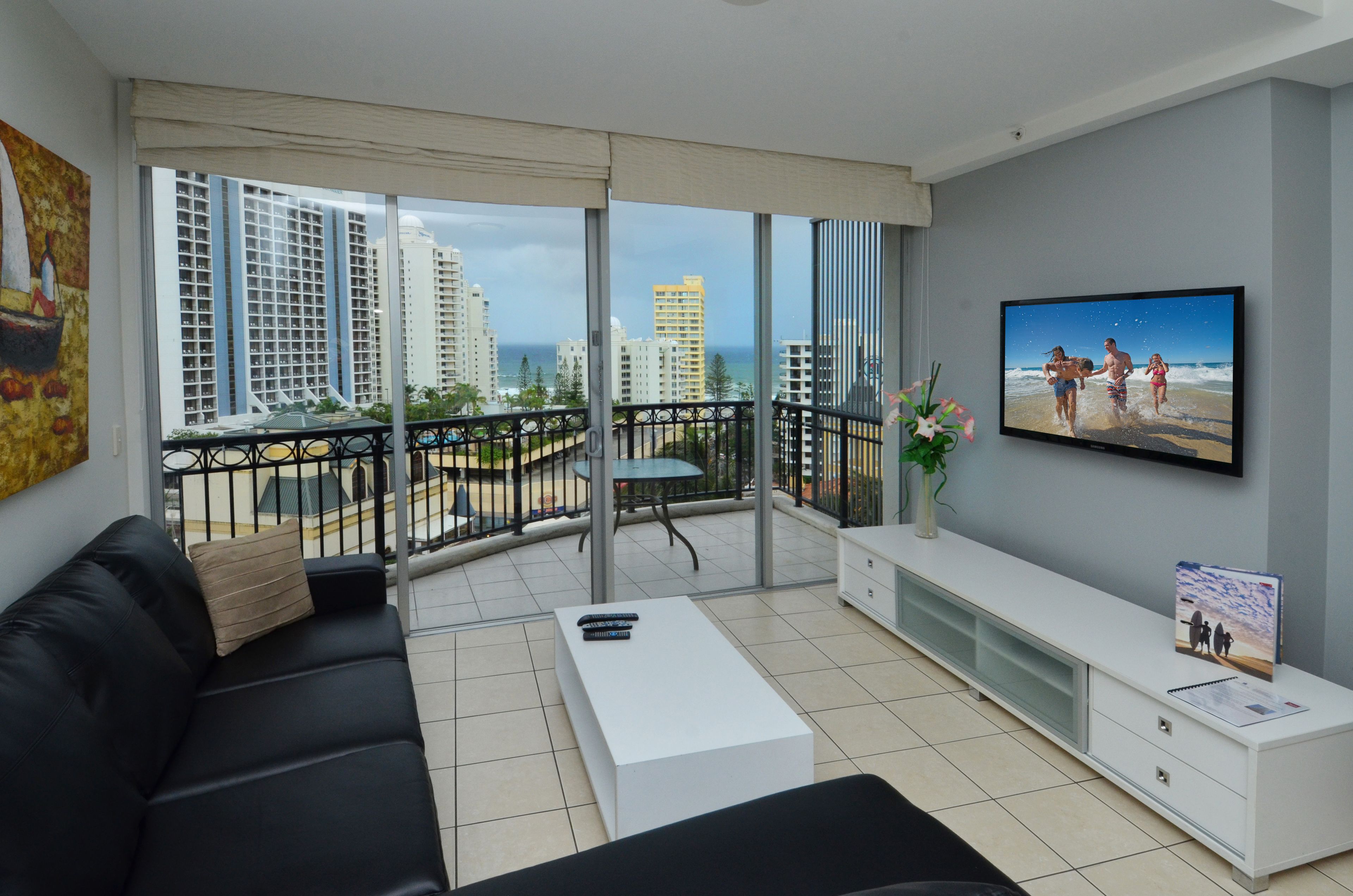 Mantra Towers of Chevron by Holiday Rentals Surfers Paradise