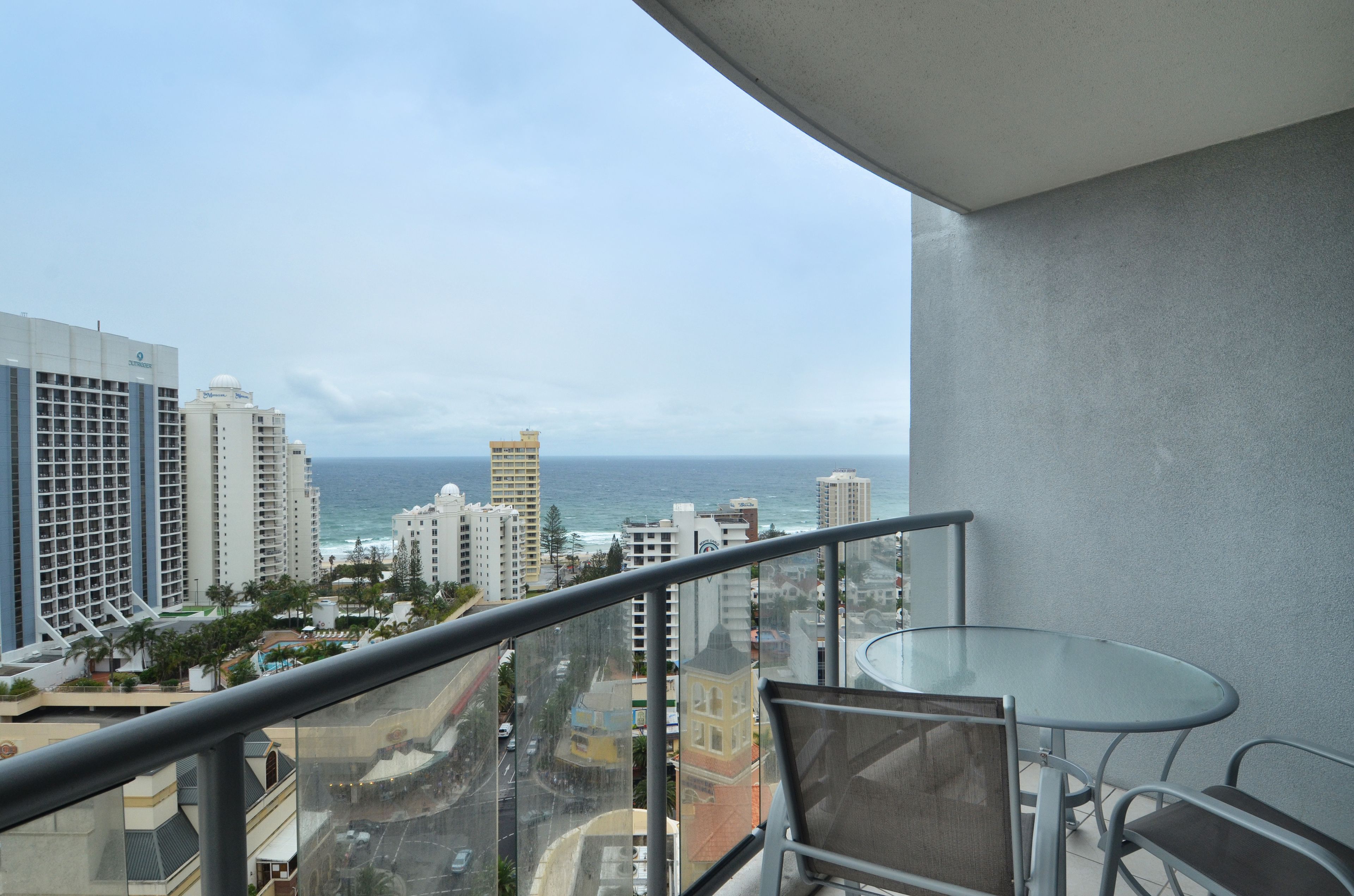 Mantra Towers of Chevron by Holiday Rentals Surfers Paradise