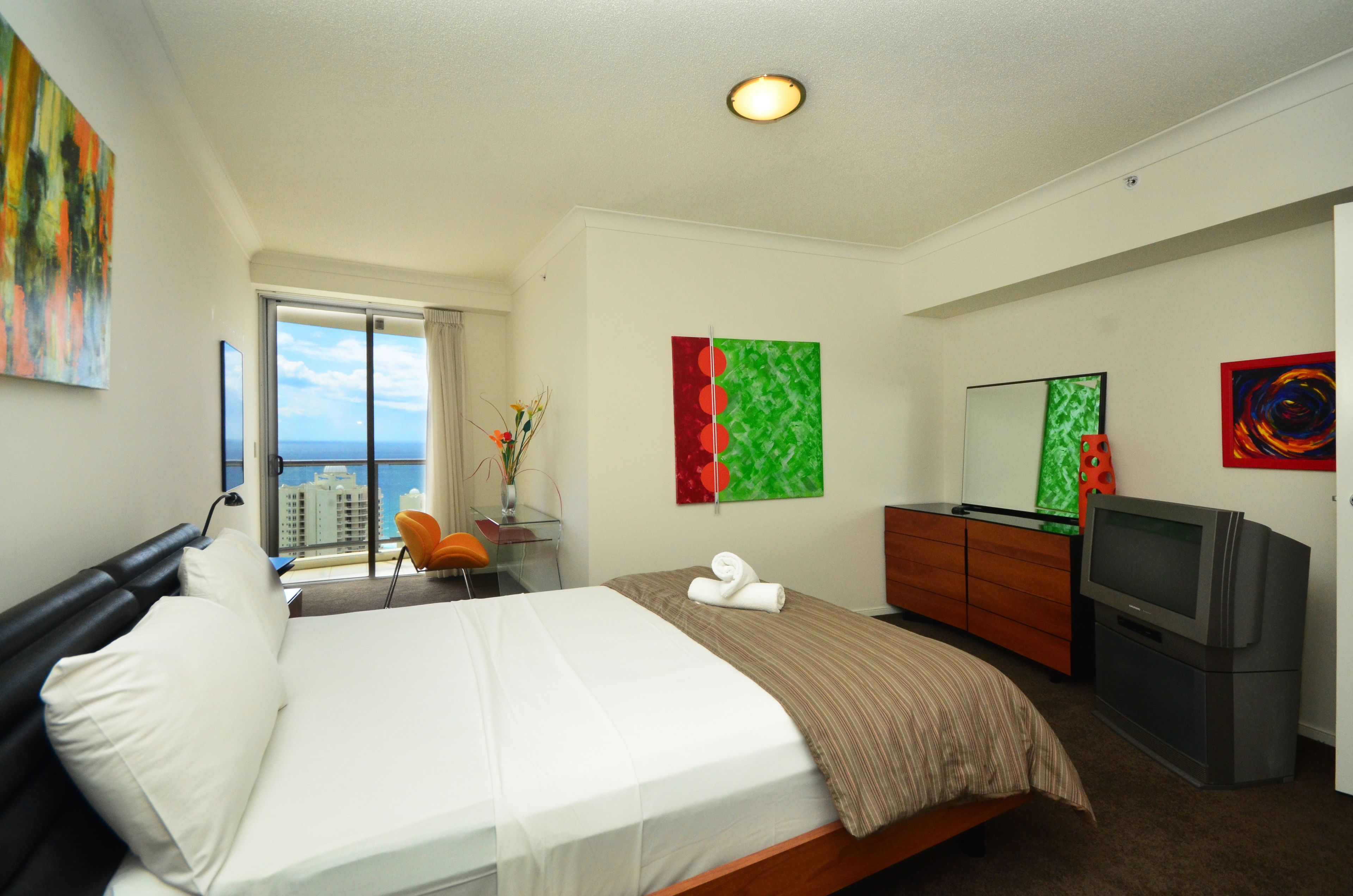 Mantra Towers of Chevron by Holiday Rentals Surfers Paradise
