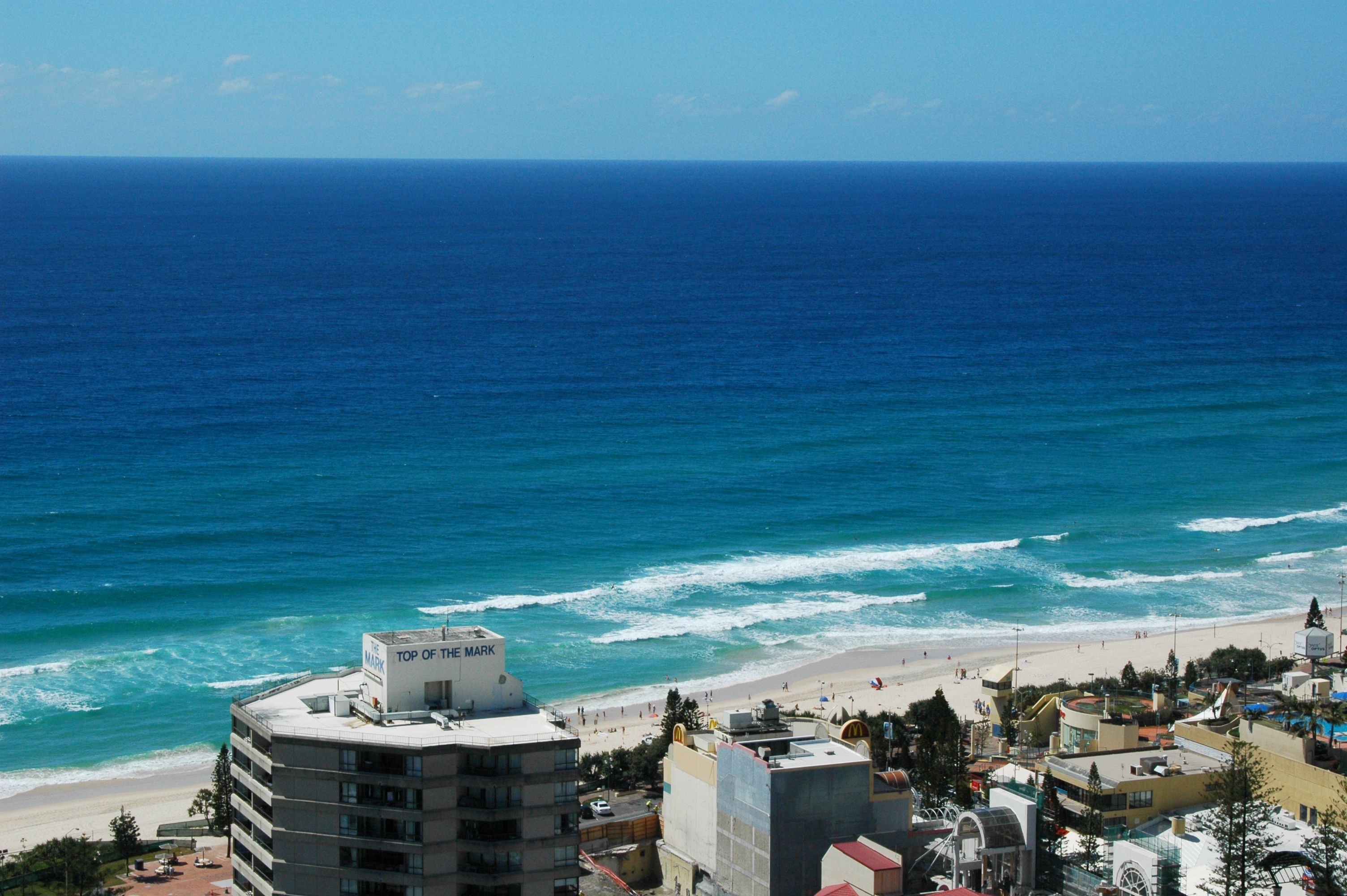 Mantra Towers of Chevron by Holiday Rentals Surfers Paradise